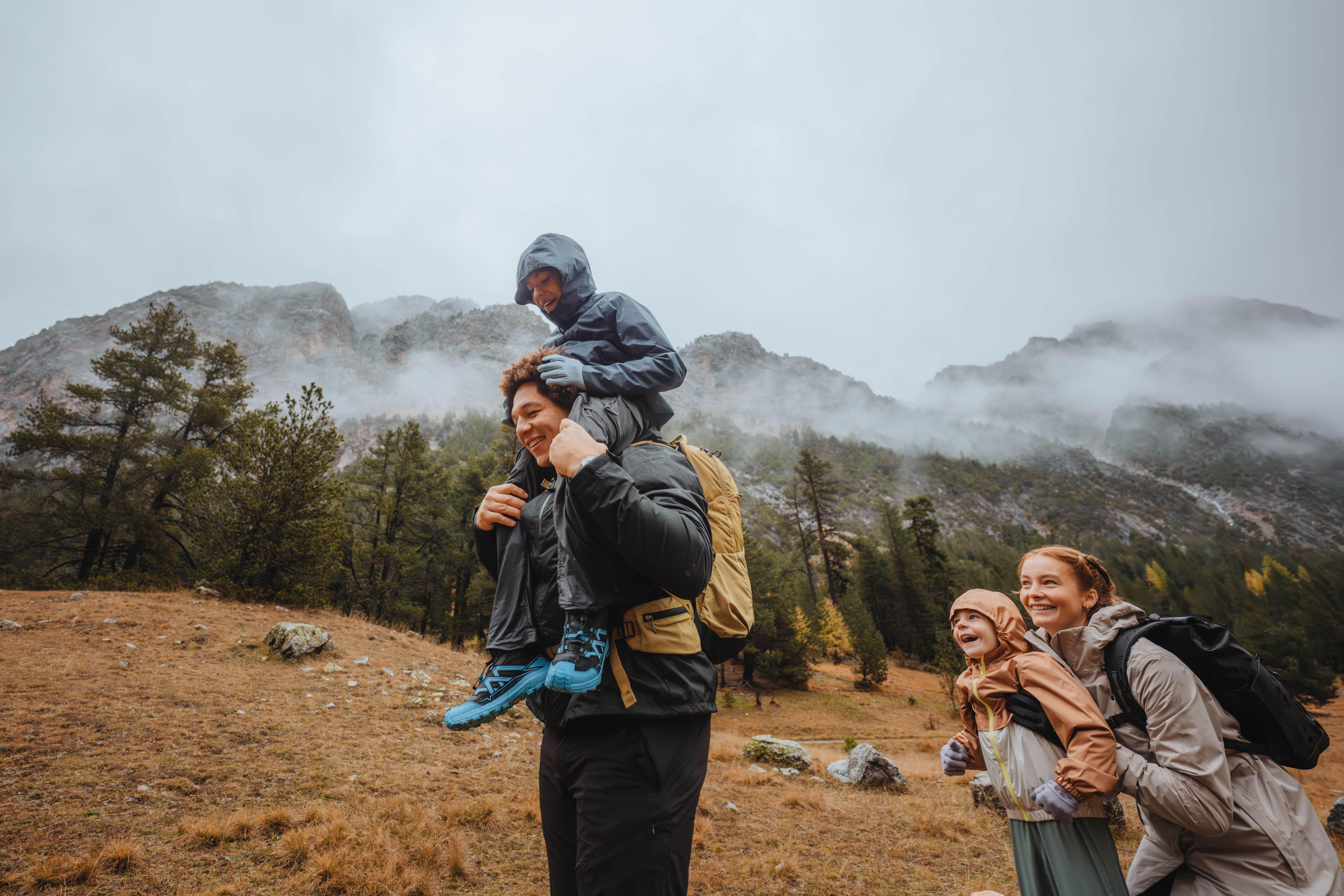 Kids’ Waterproof Hiking Boots, sizes 2.5-5, CROSSROCK MID - QUECHUA