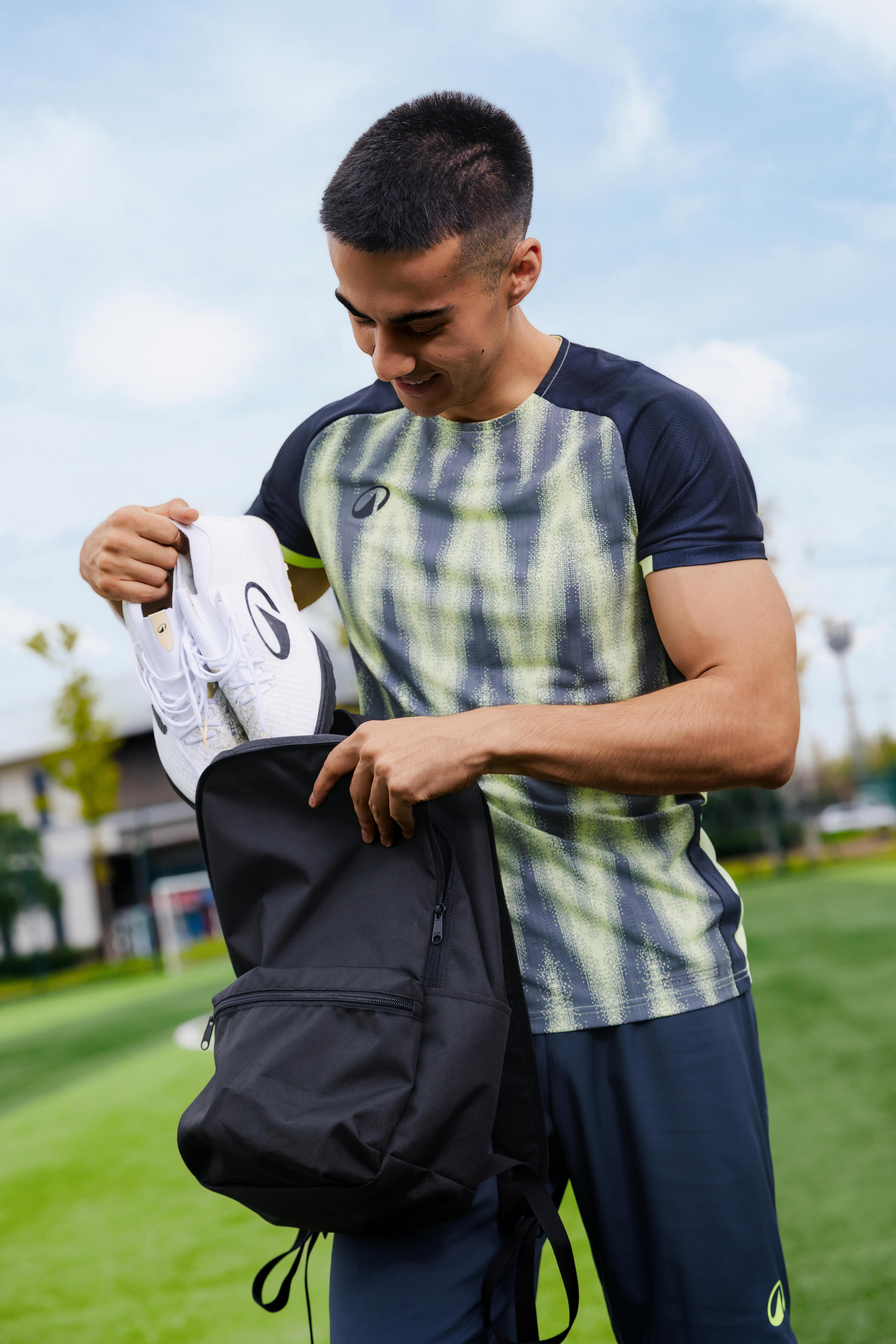 Viralto Vibes Kurzarm-Fussballtrikot für Erwachsene, 2026 Gelb Schwarz 9/9