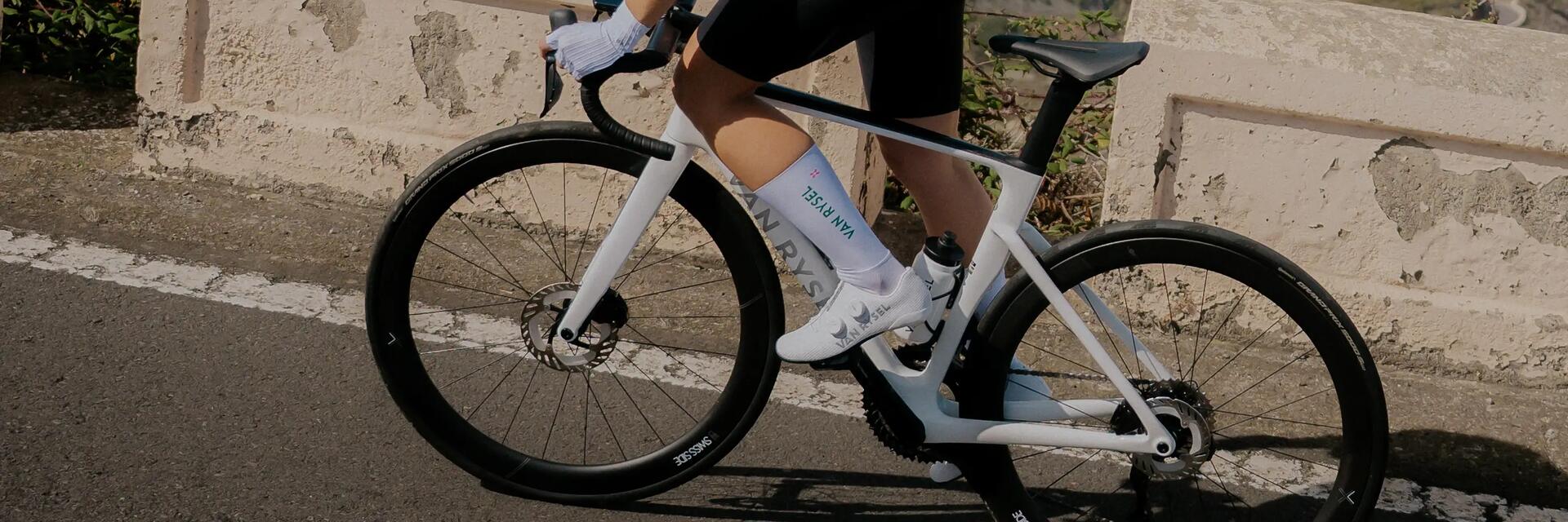 VAN RYSEL ROAD 900 BLACK: user guide, repairs