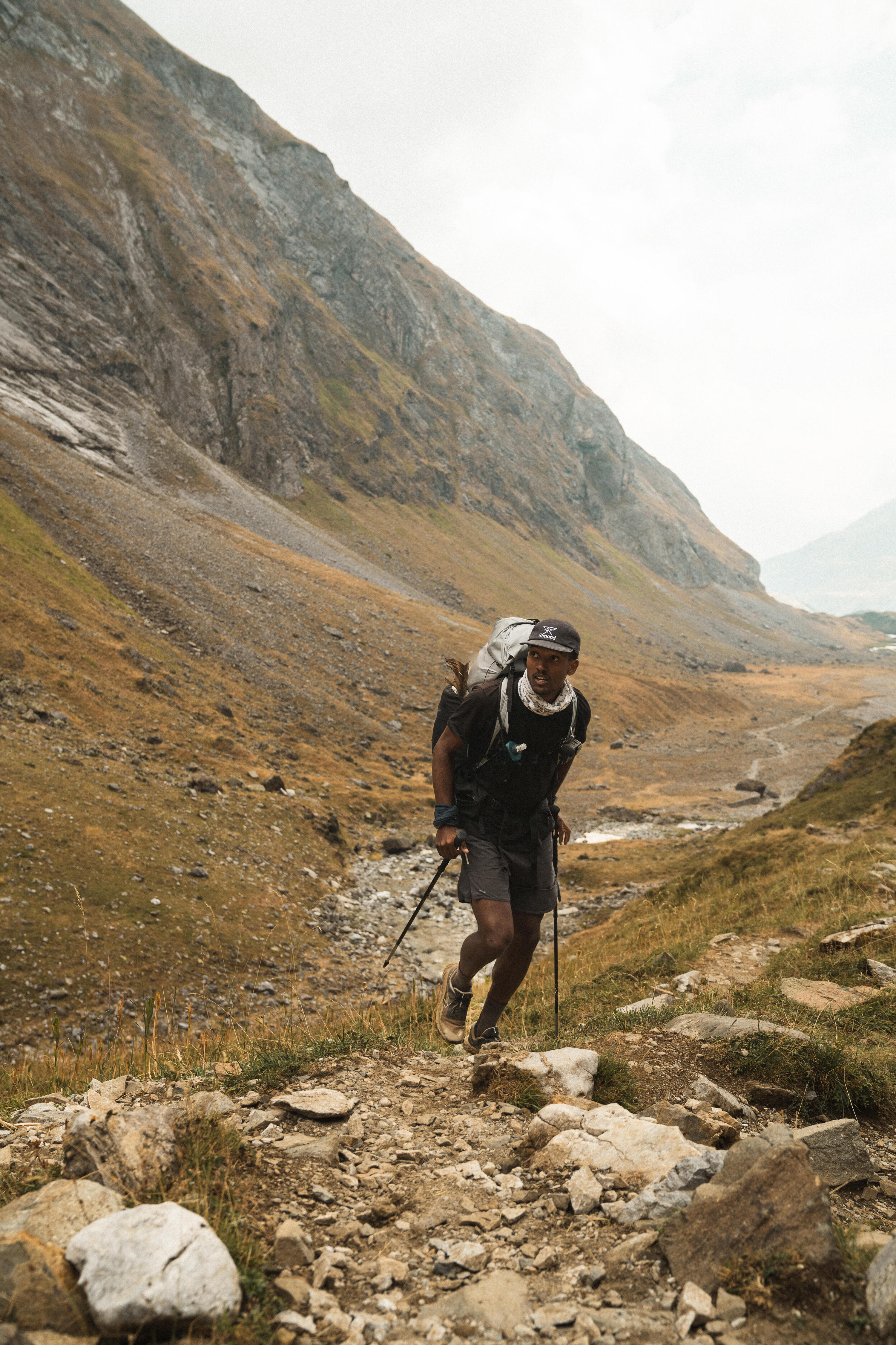 Paire de bâtons de trek compact en carbone, Sprint noir 11/13