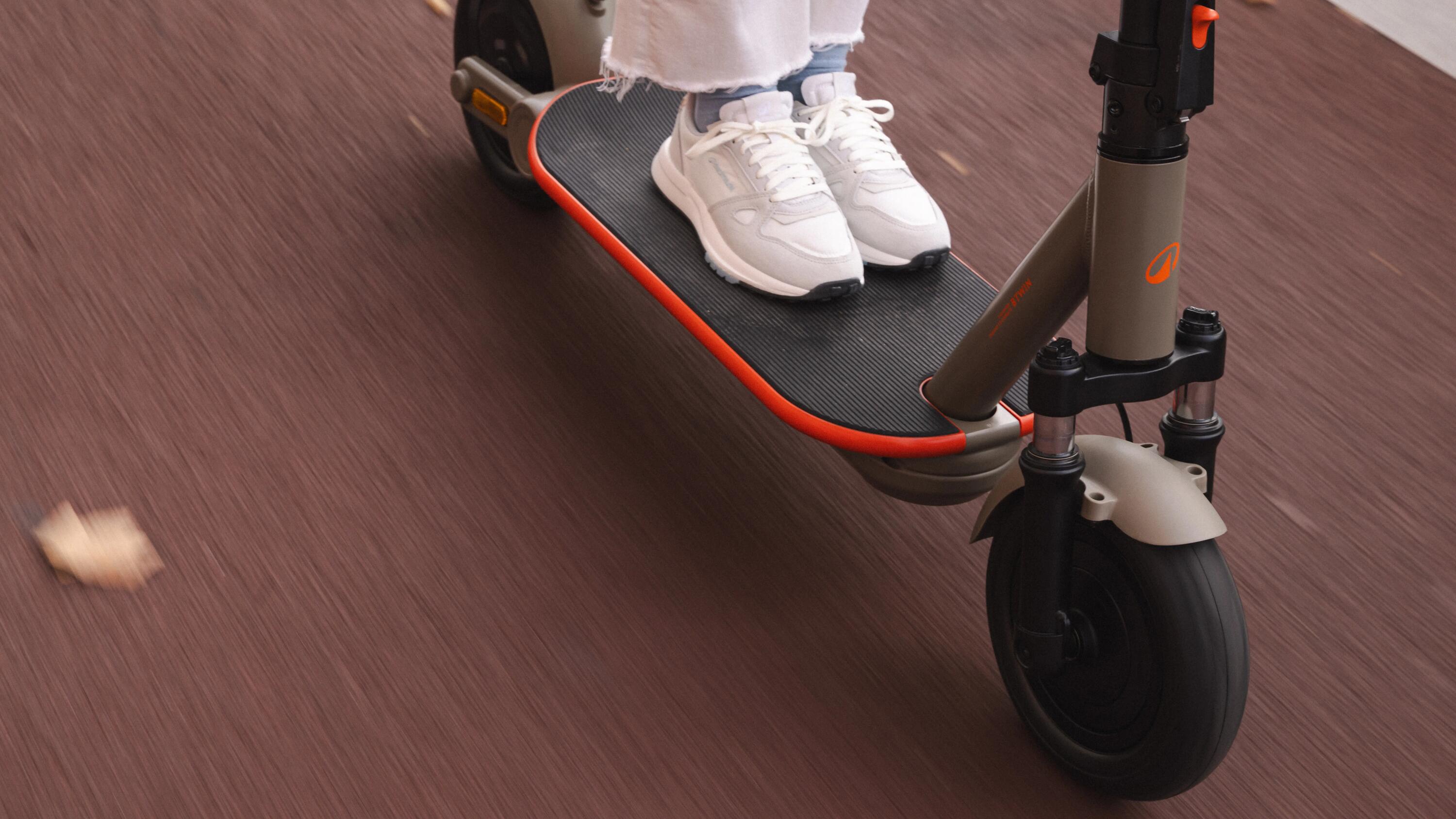 Patinete decathlon marca Btwin