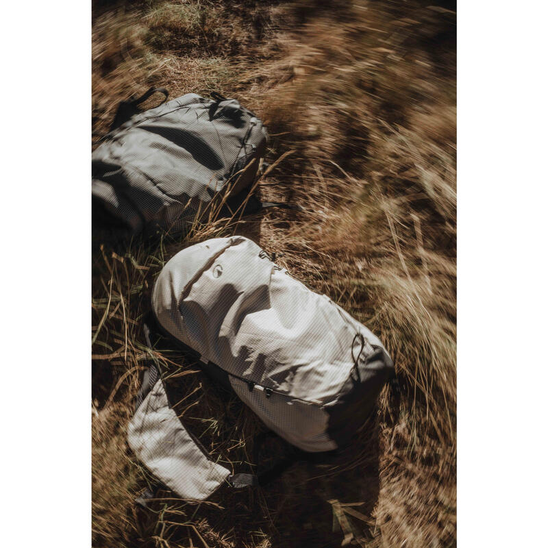 Turistický batoh MH 500 Light 15 l