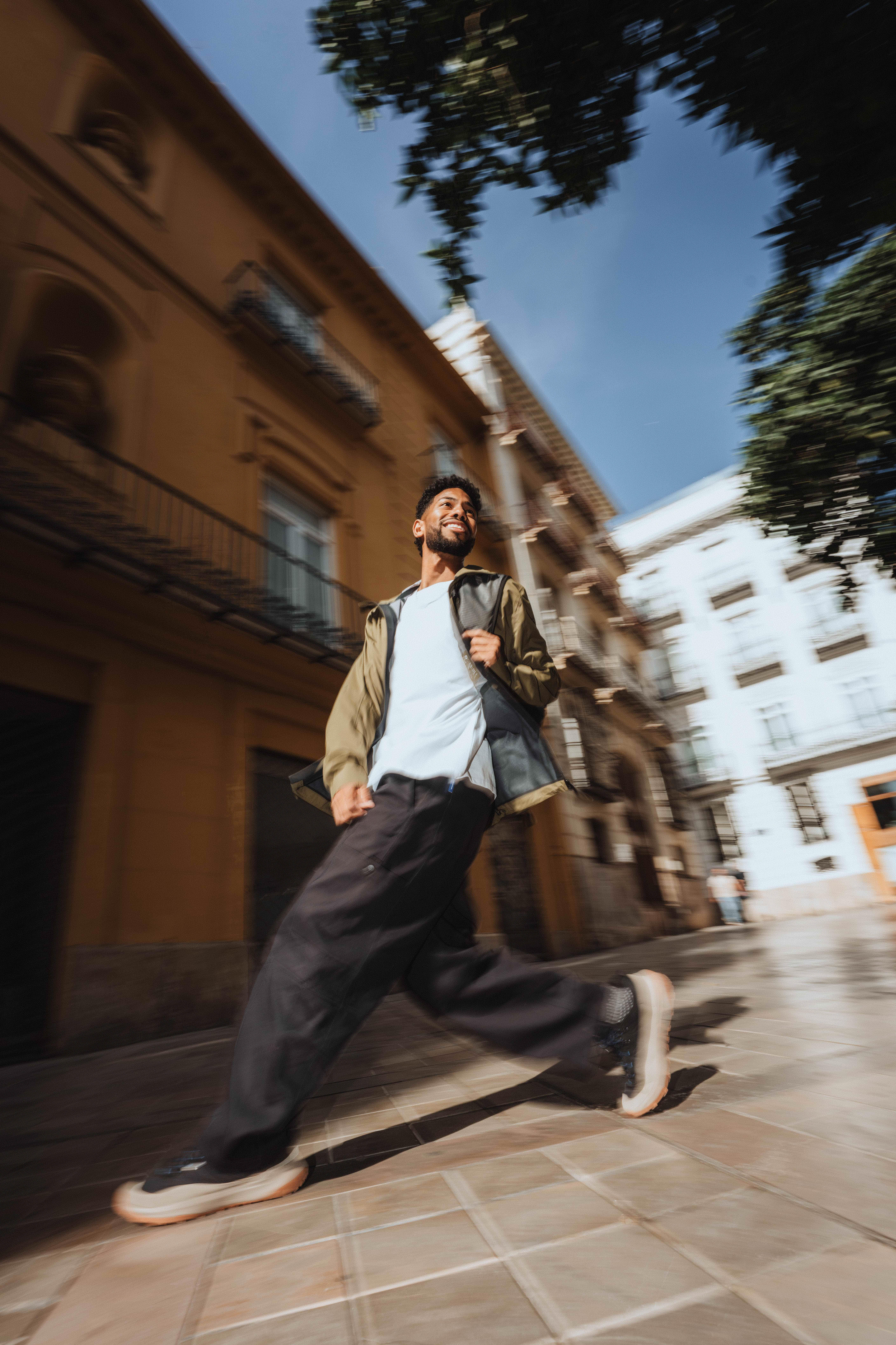 Men’s Waterproof Hiking Jacket, MH 500 Light - QUECHUA