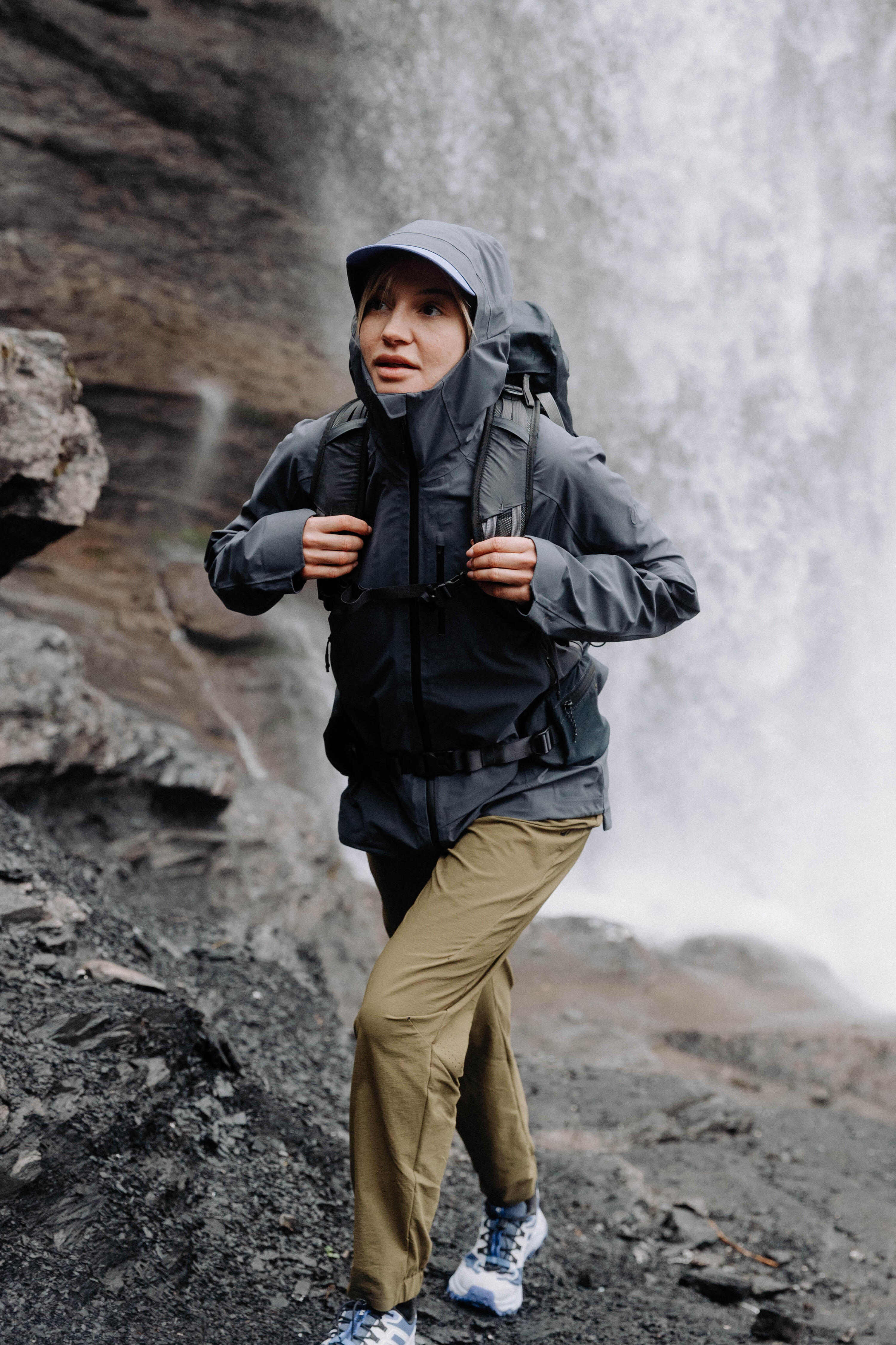 Manteau de randonnée imperméable femme, MH 900 19/20