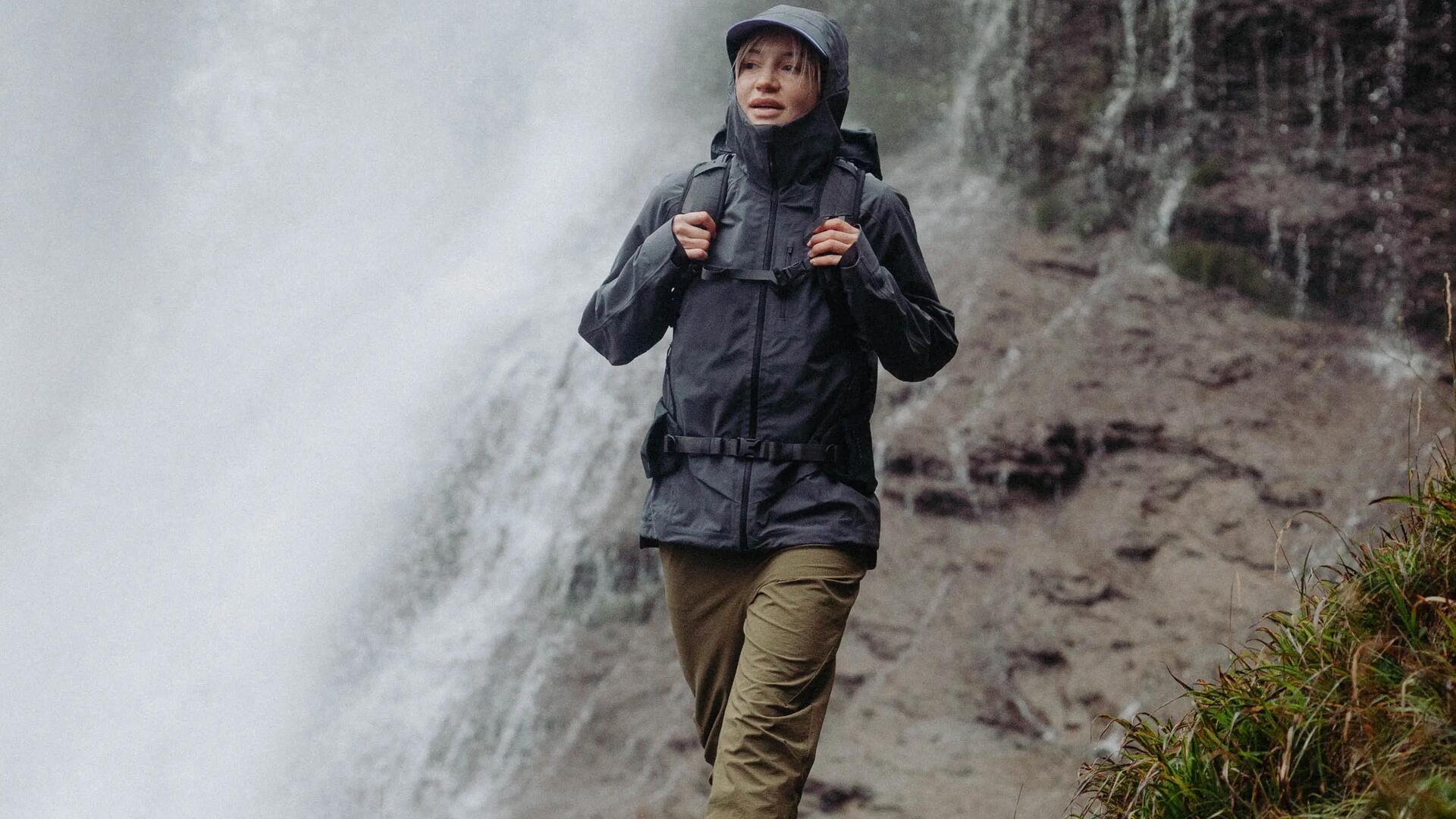 Beim Regenspaziergang solltest du vorab den Wetterbericht checken