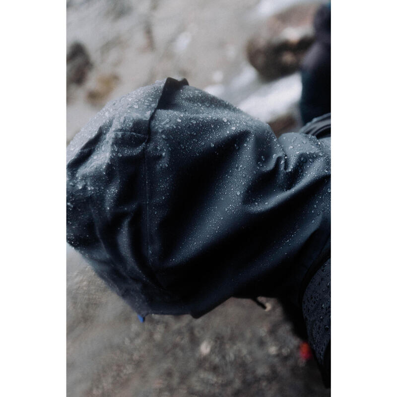 Pánská turistická nepromokavá bunda MH 900