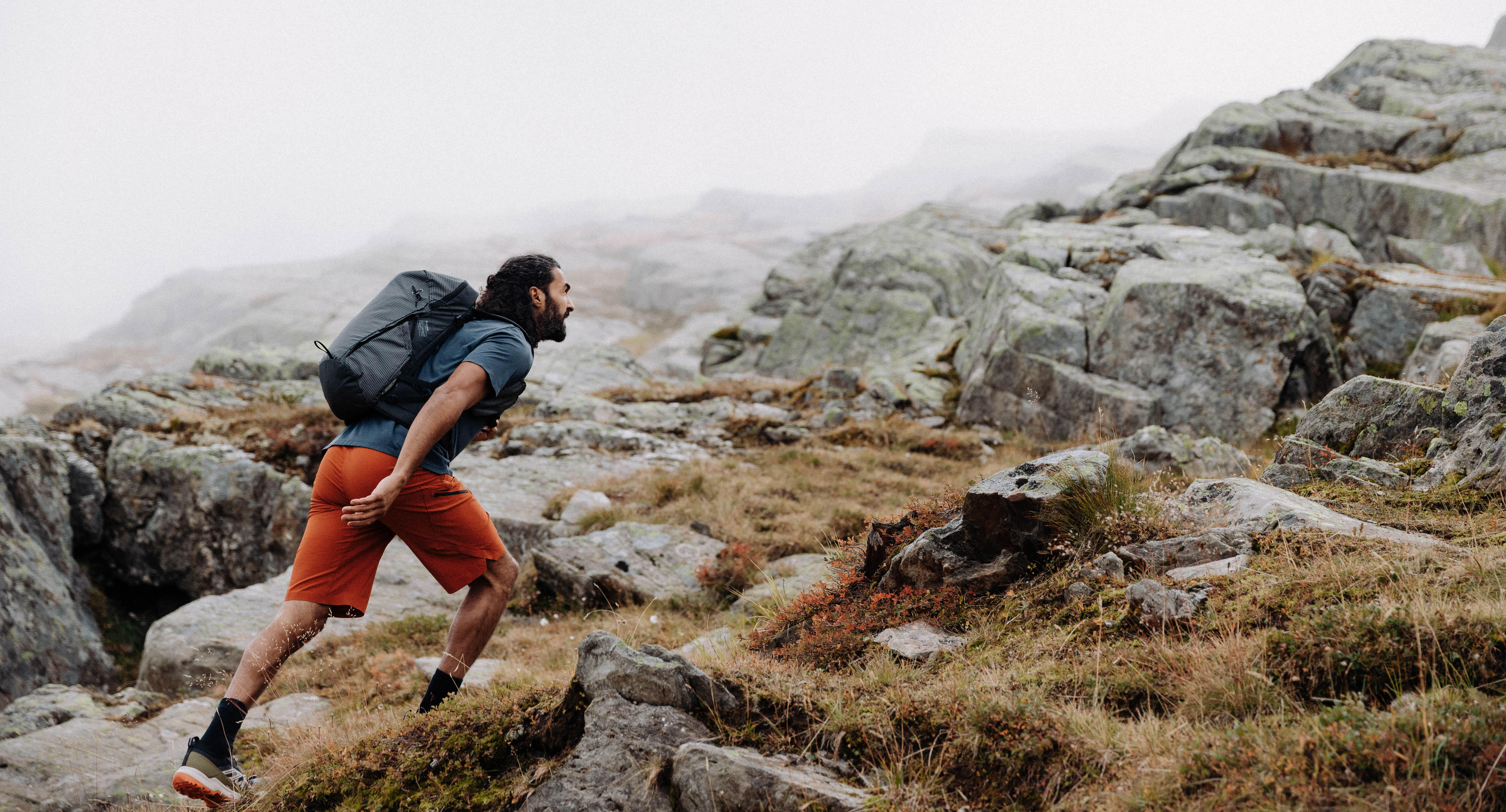 Men’s Hiking Shoes, MH 500 - QUECHUA