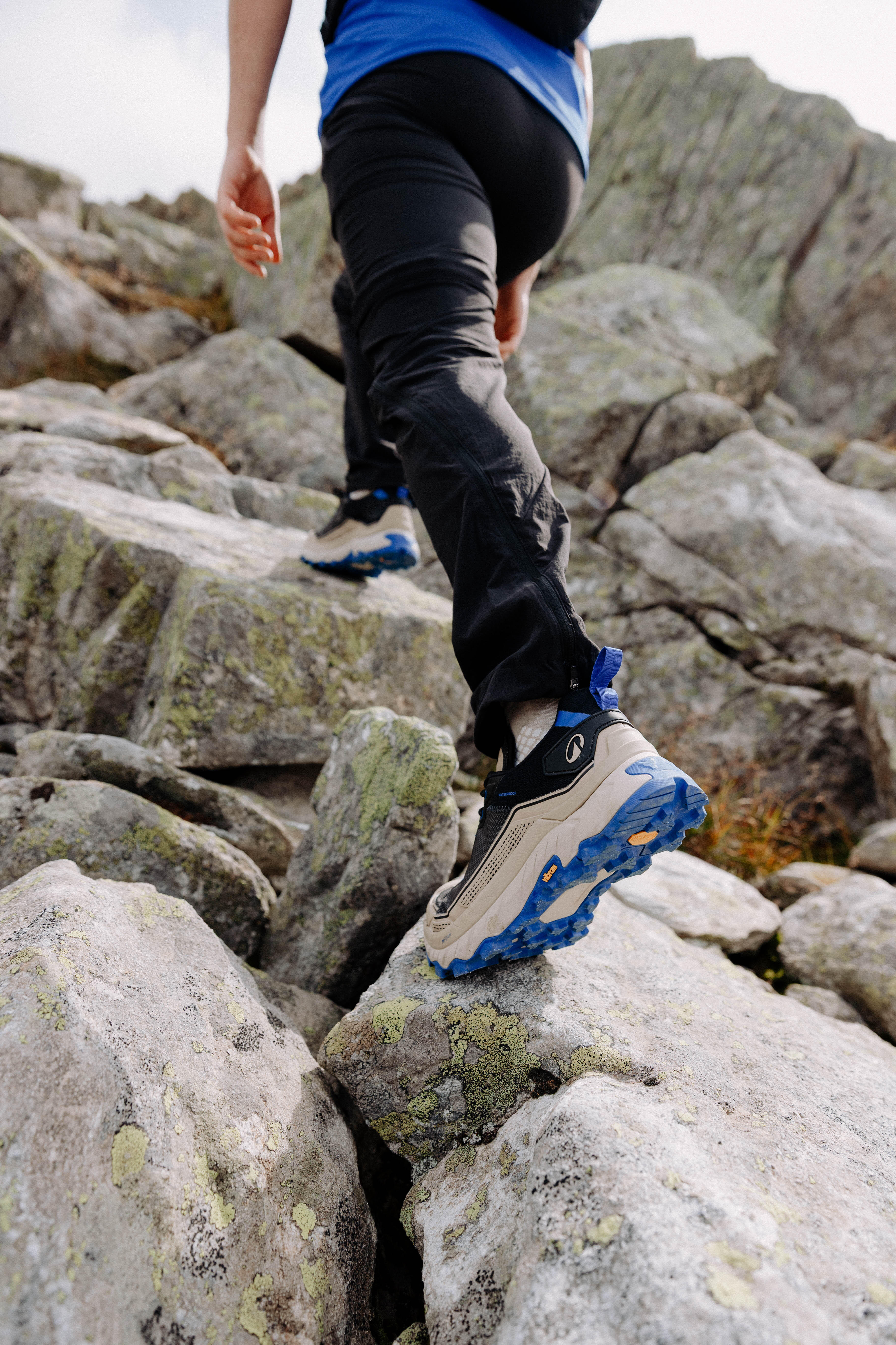 Men’s Waterproof Hiking Shoes, MH 900 Light - QUECHUA