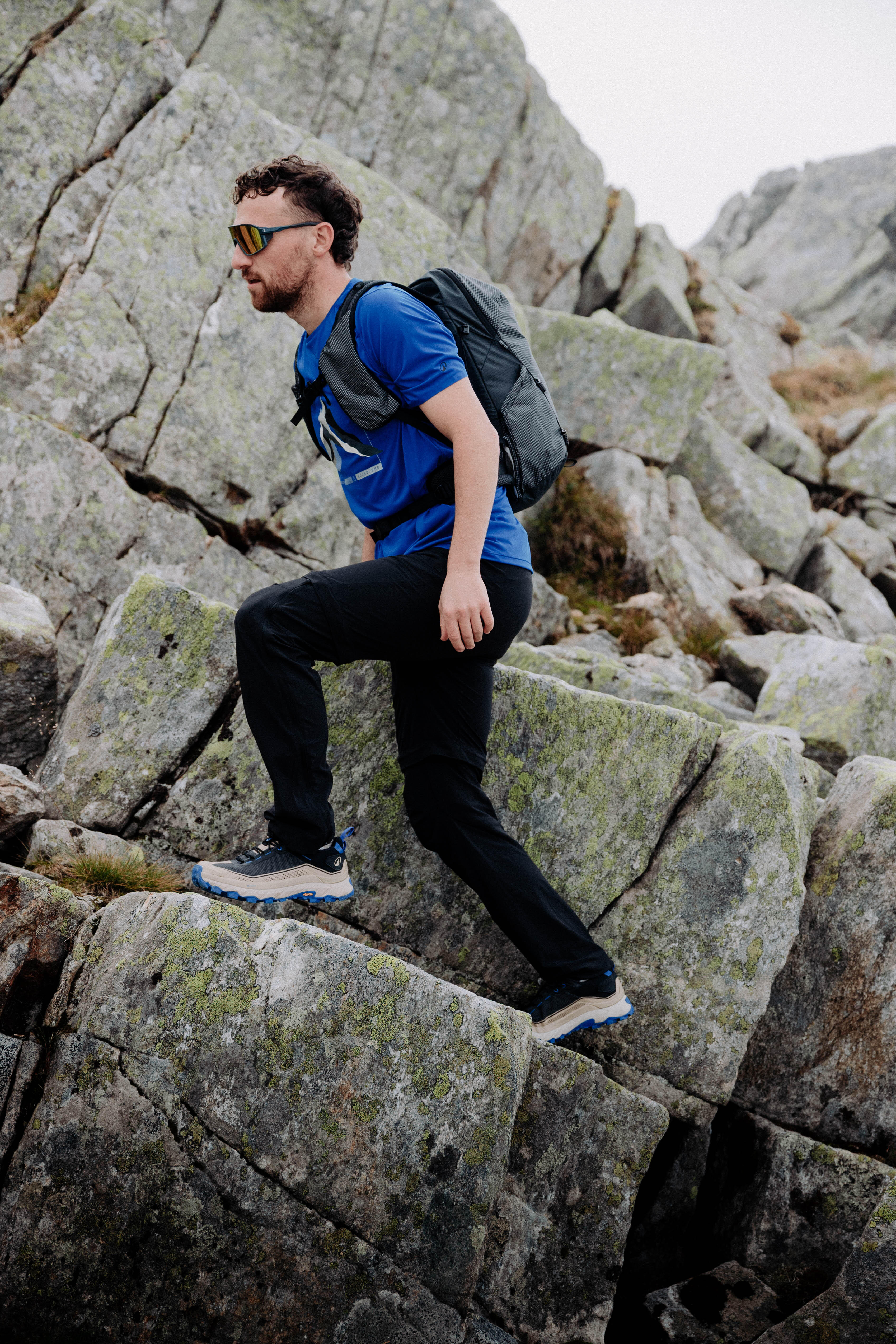 Men’s Waterproof Hiking Shoes, MH 900 Light - QUECHUA