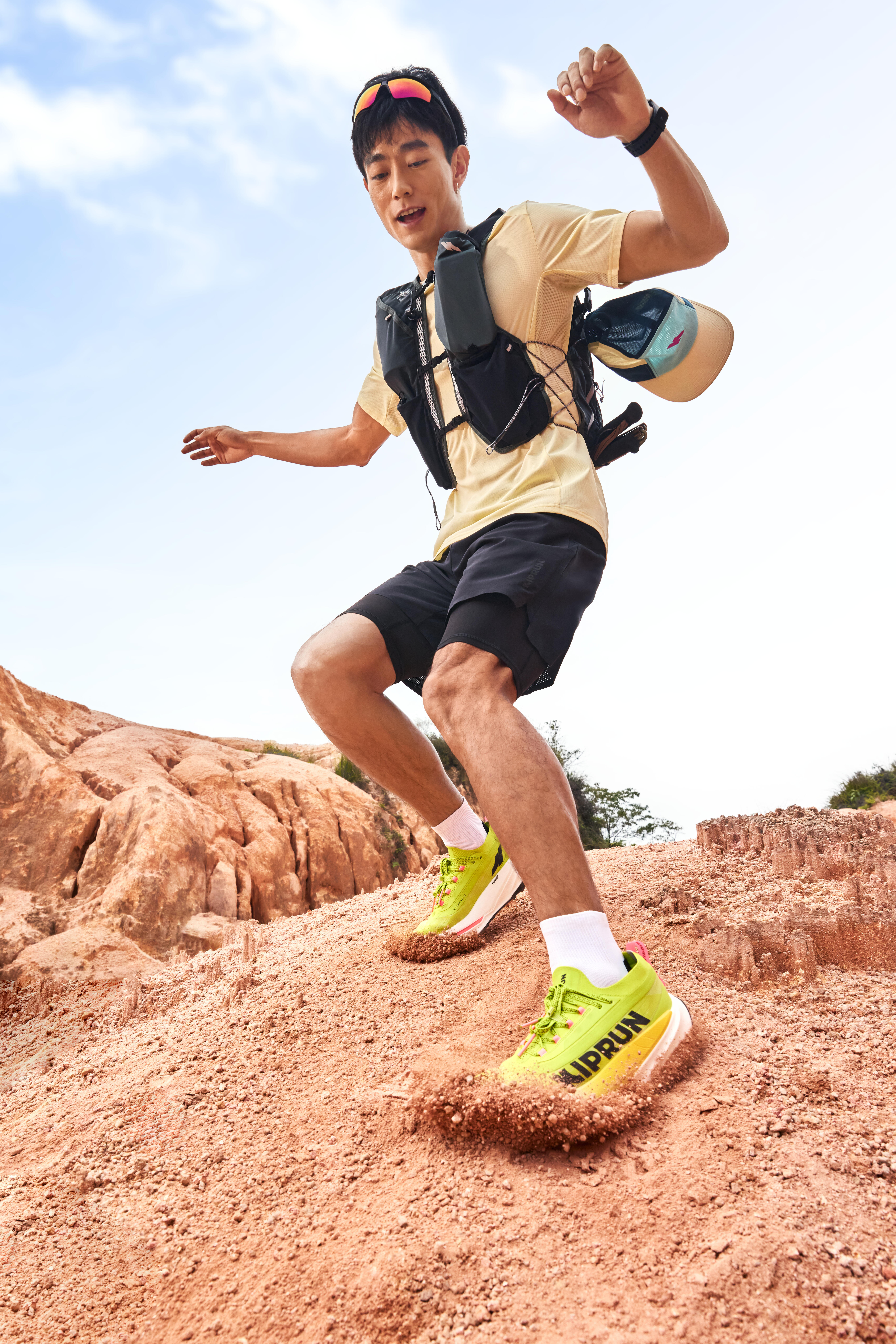 KIPRUN (キプラン) トレイルランニング メンズ ショートパンツ 長距離