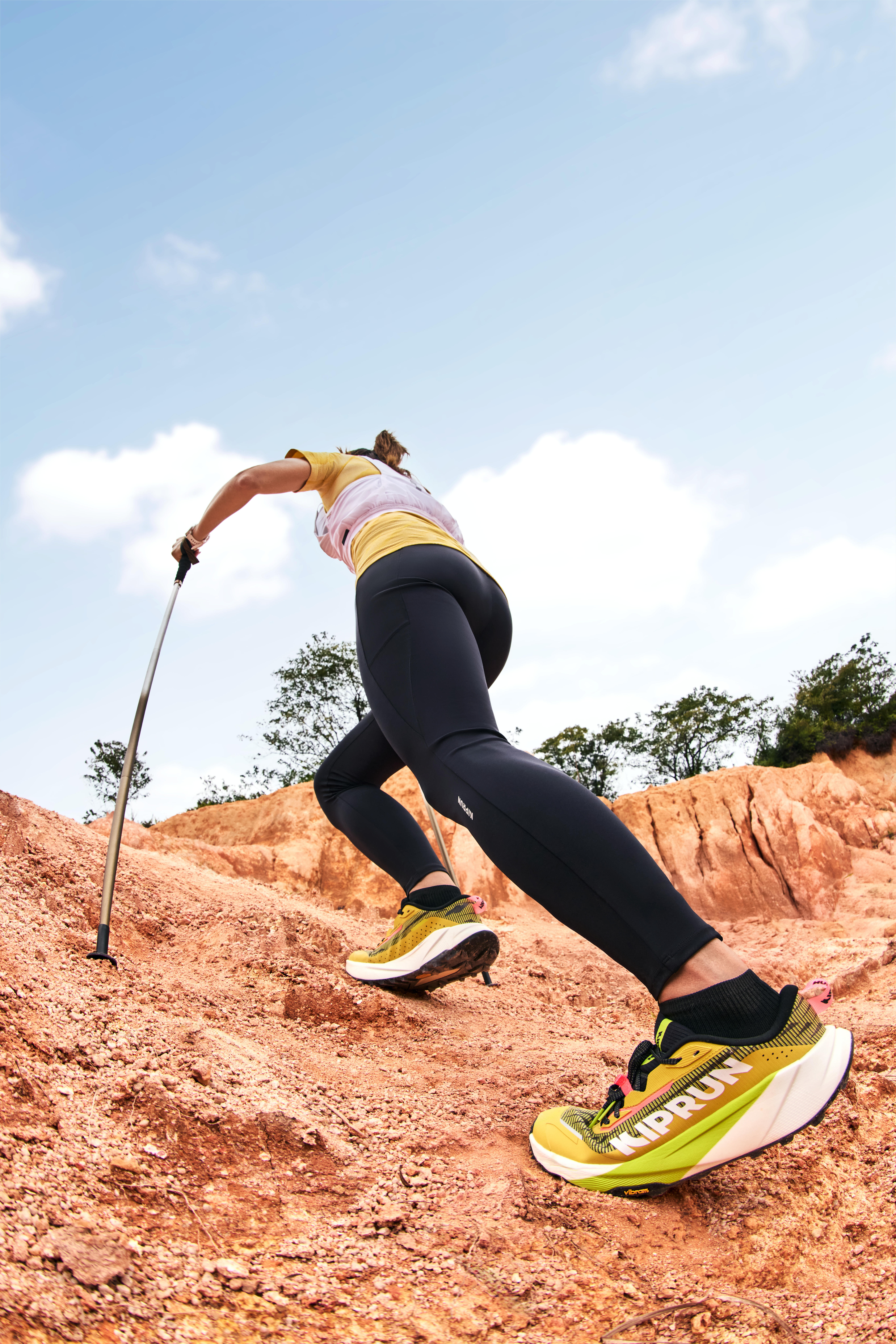 Gilet trail porta flask unisex 900 RACE 5L bianco | Decathlon