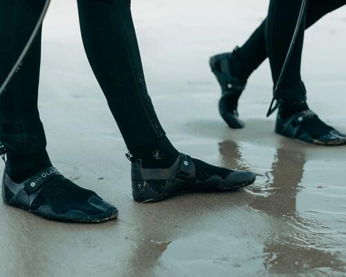Comment choisir ses accessoires néoprène de surf ?