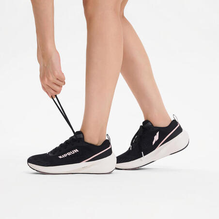 Кросівки жіночі Kiprun Cushion 500 для бігу чорні