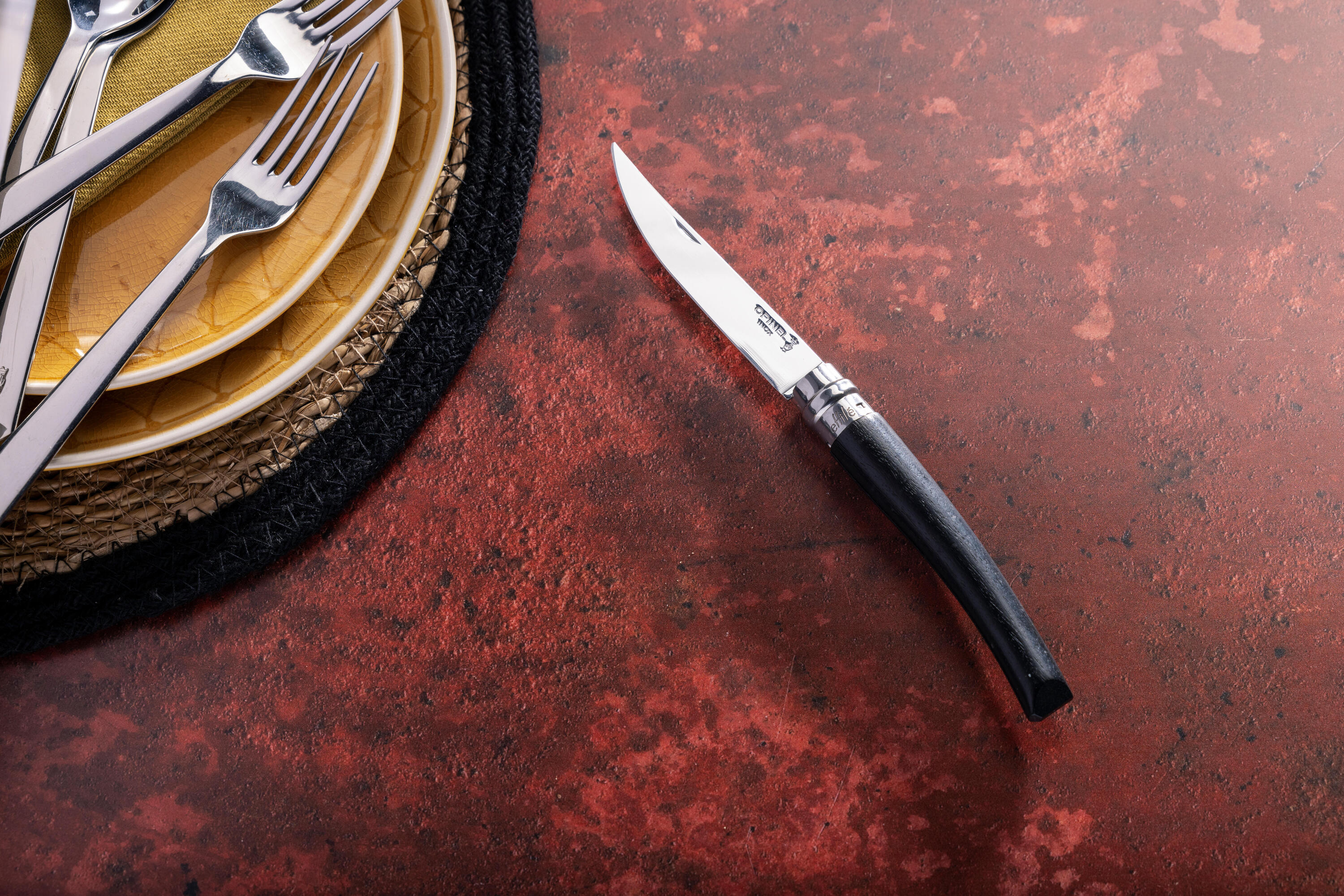 Coltello serramanico OPINEL n°10 inox affilato 10 cm ebano 9/9