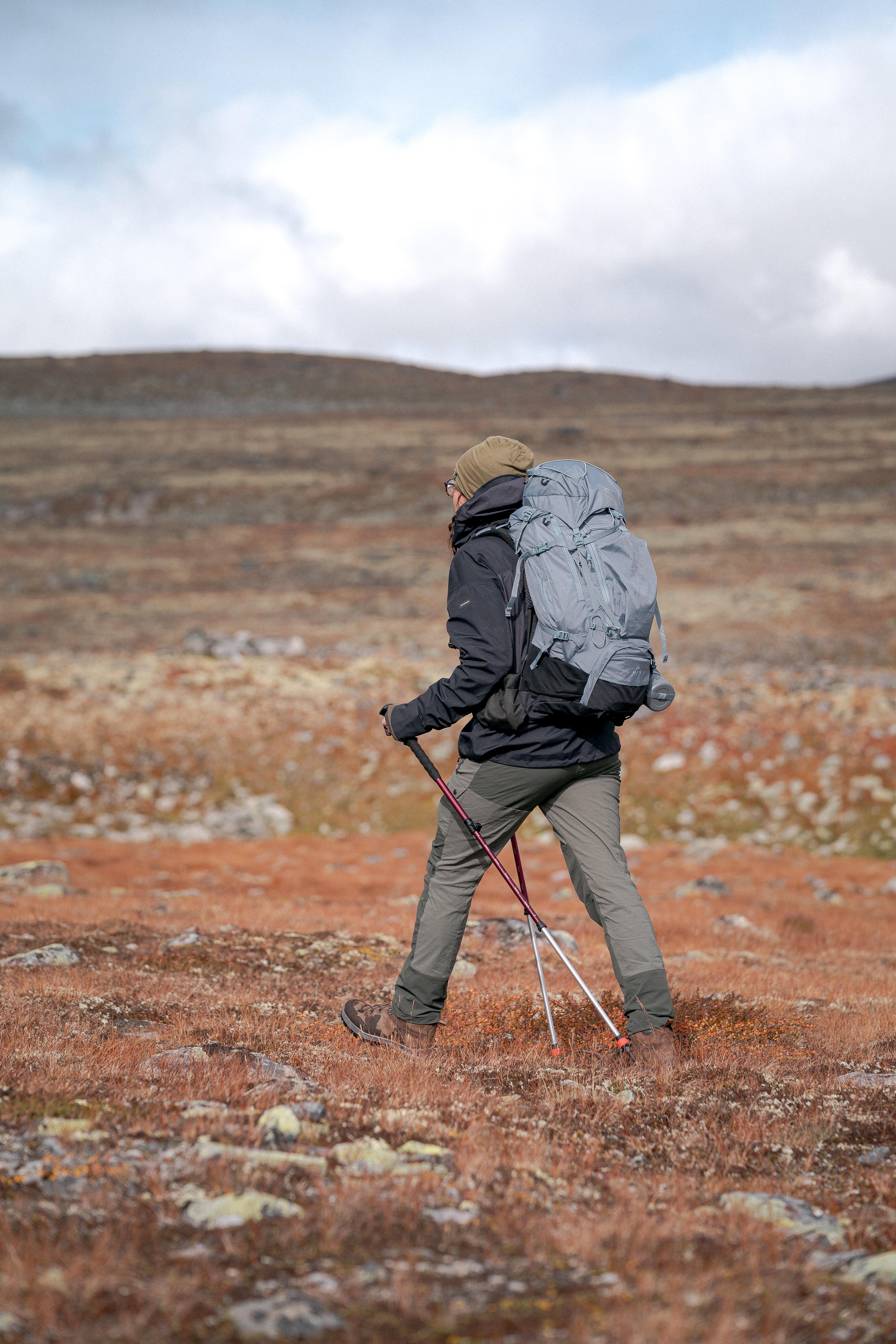 Women’s Trekking Backpack 45 +10 L, MT 500 Air - SIMOND