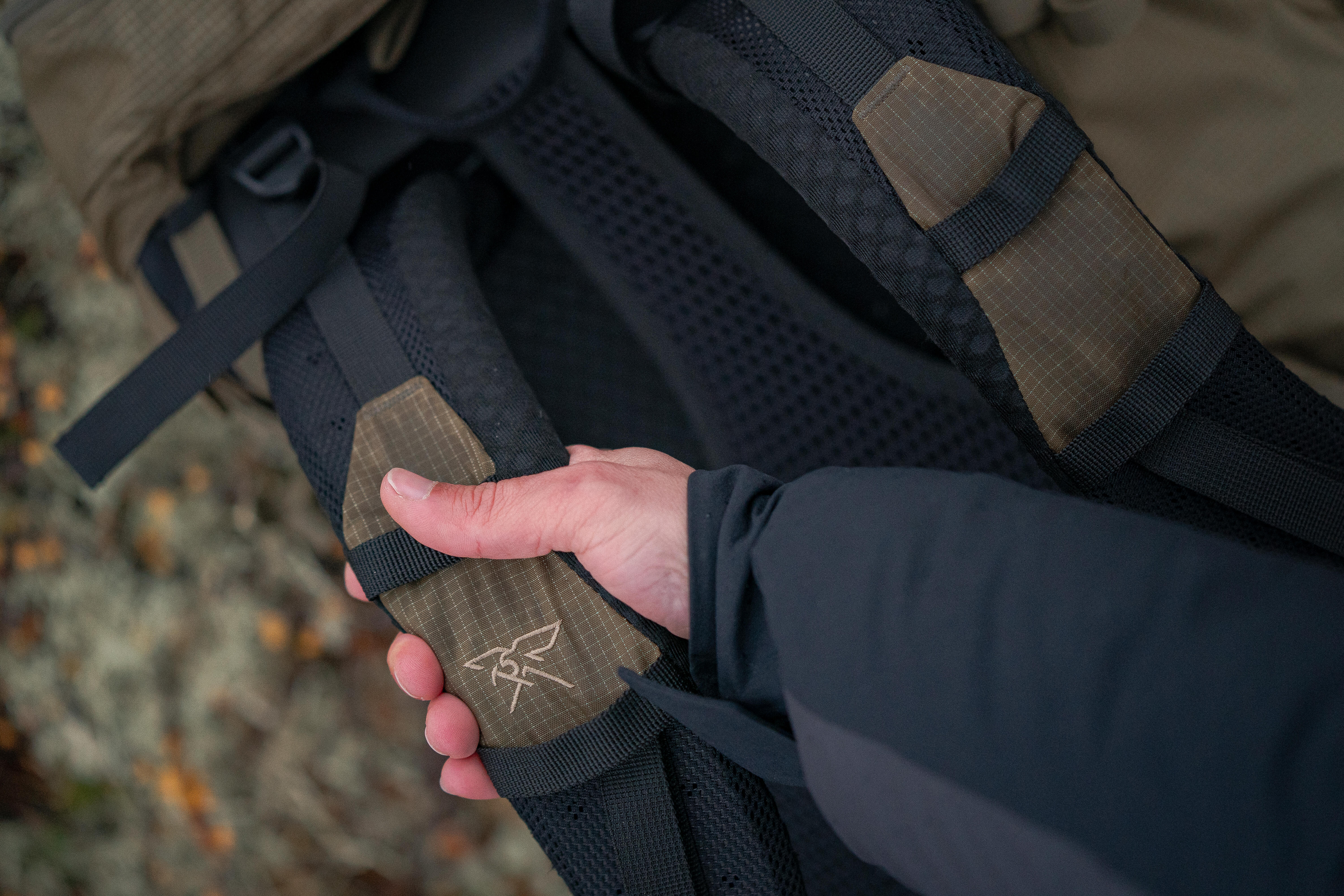 Men’s Trekking Backpack 60 +10 L, MT 500 Air - SIMOND