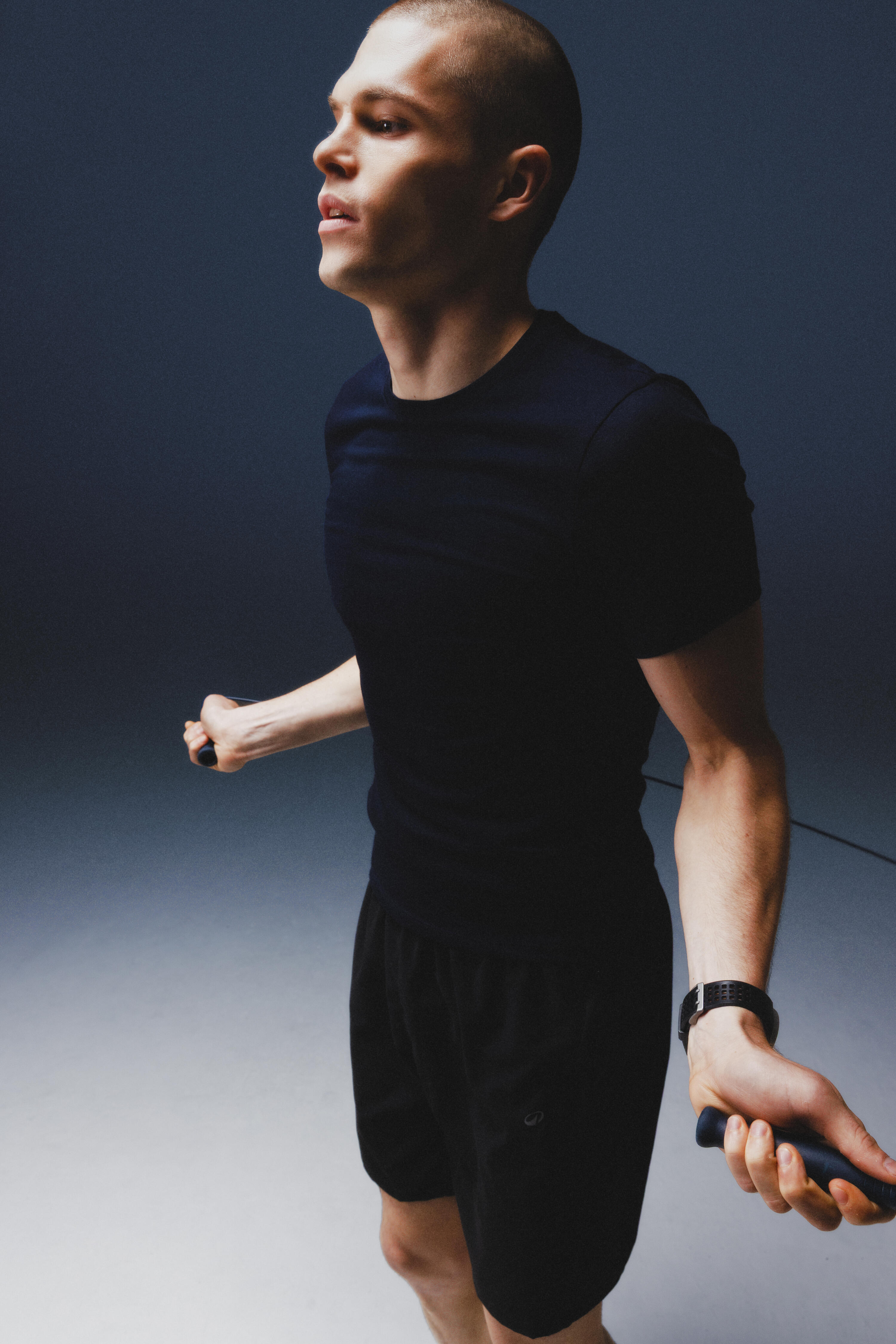 Short de sport respirant avec poches zippées homme 7/9