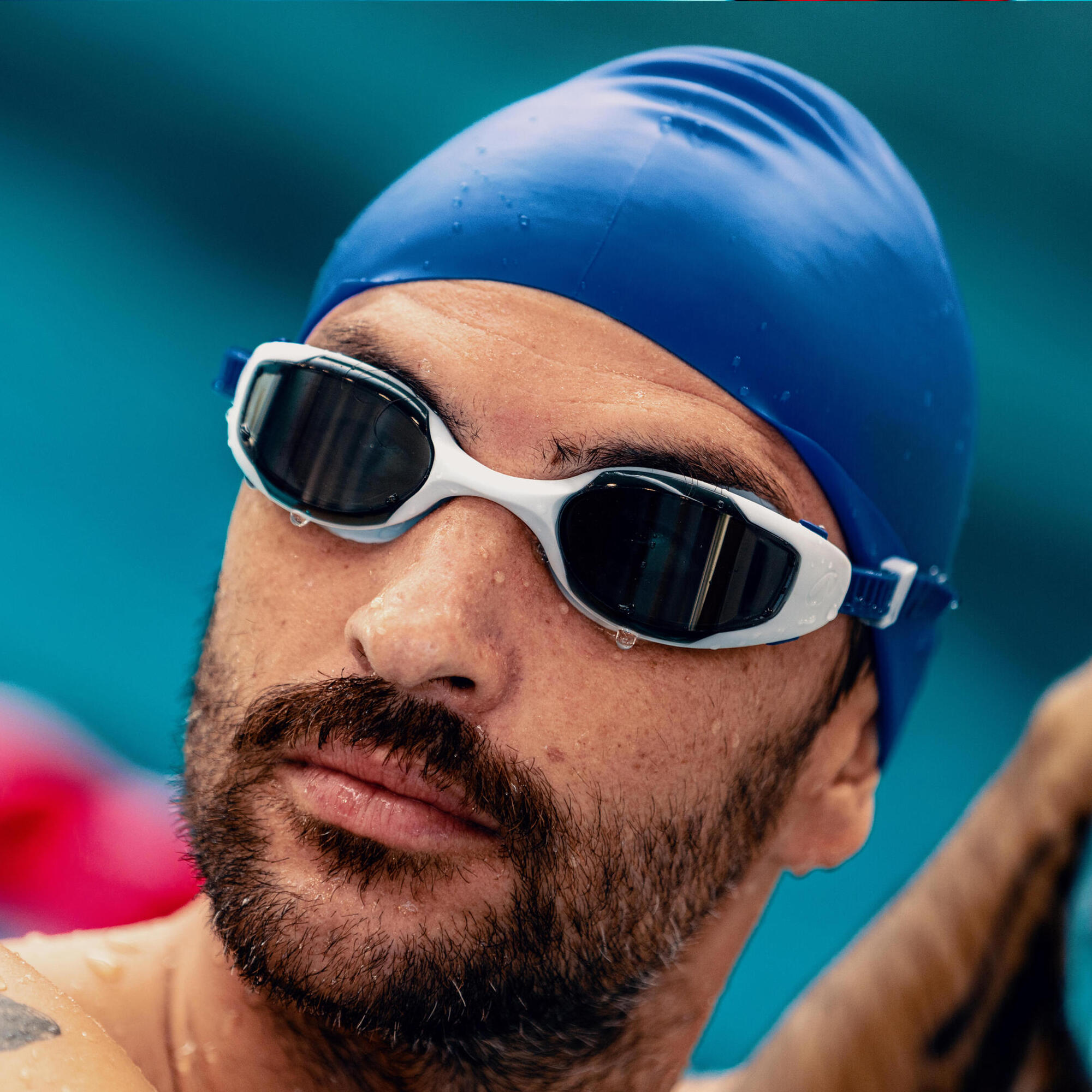 Casque de bain en silicone avec logo, 500 2/5