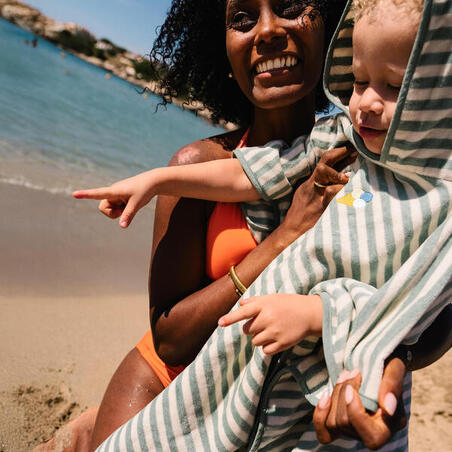 Рушник-пончо дитячий в зелену смужку