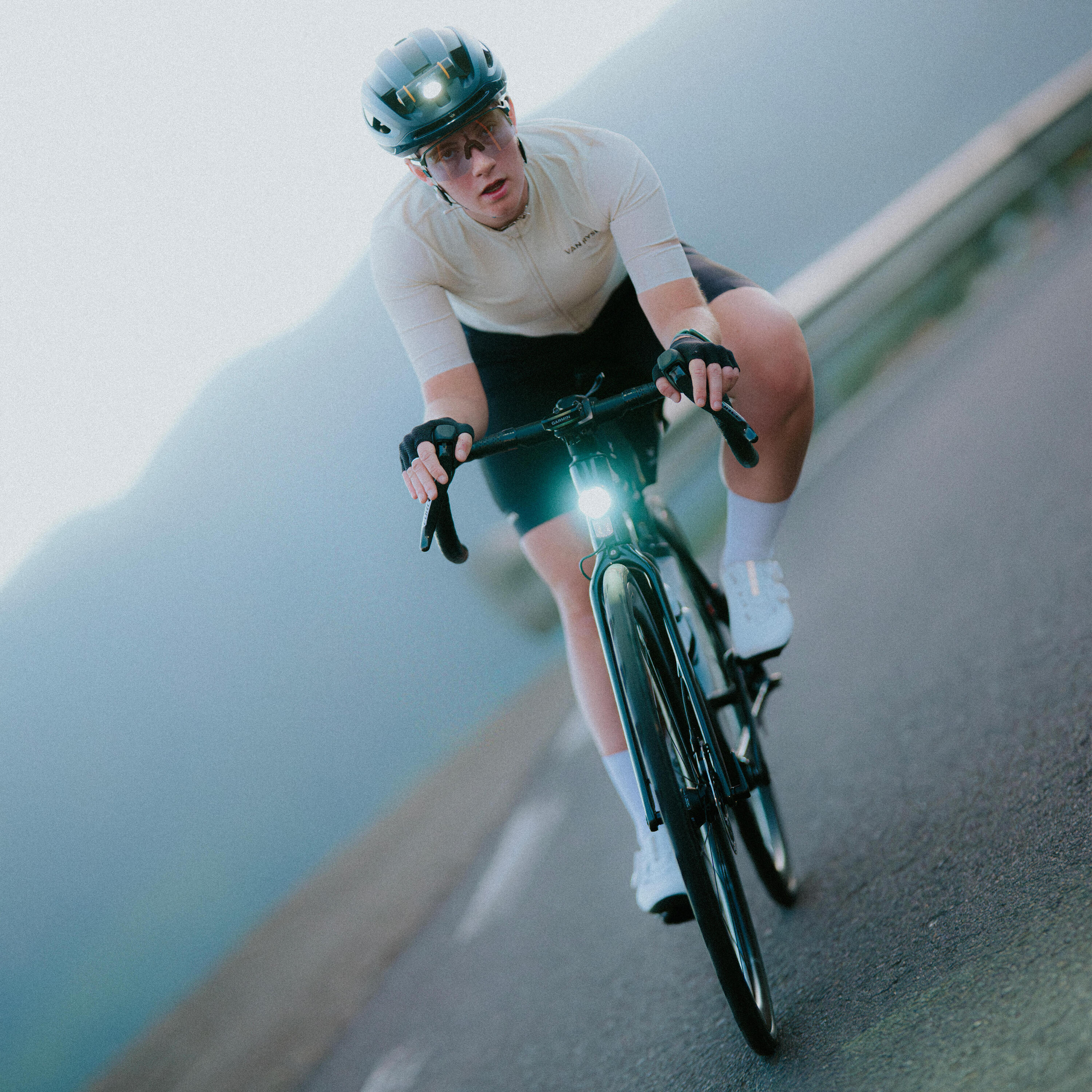 Unisex short-sleeved road cycling jersey for long distance, EDR ULTRA - Beige