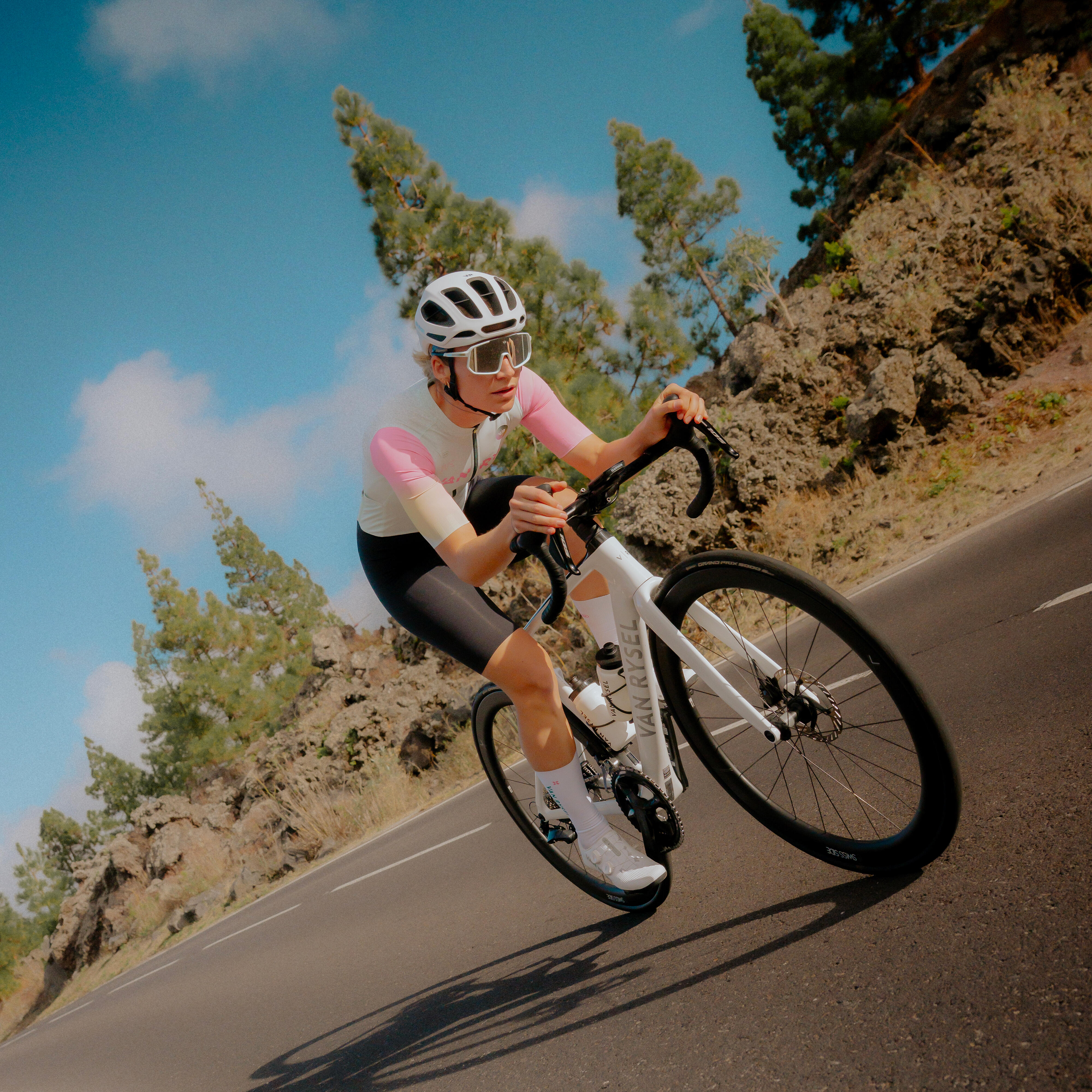 Road Cycling Helmet, RCR Mips - VAN RYSEL