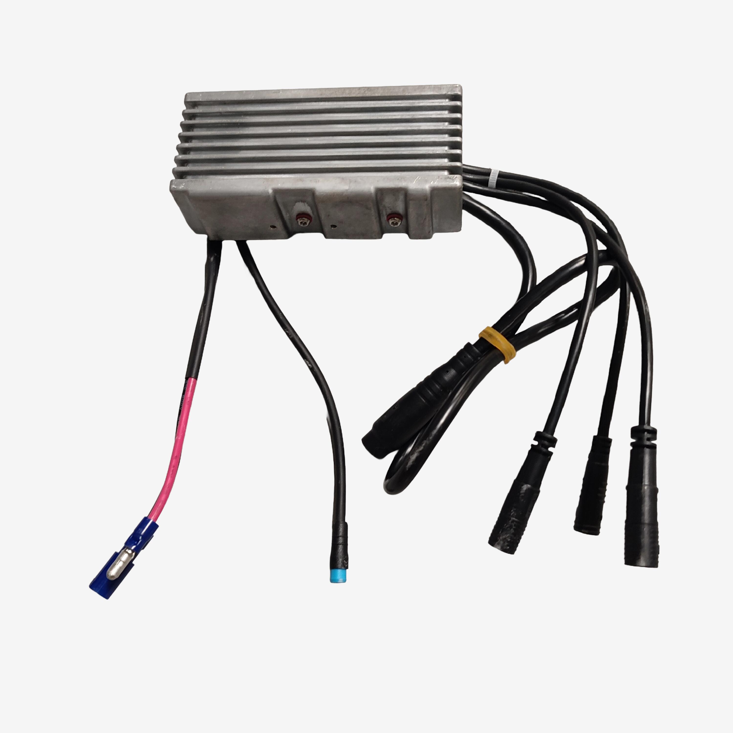 Controlleur 36V avec connecteur éclairage arrière E-EXPL100 LTD