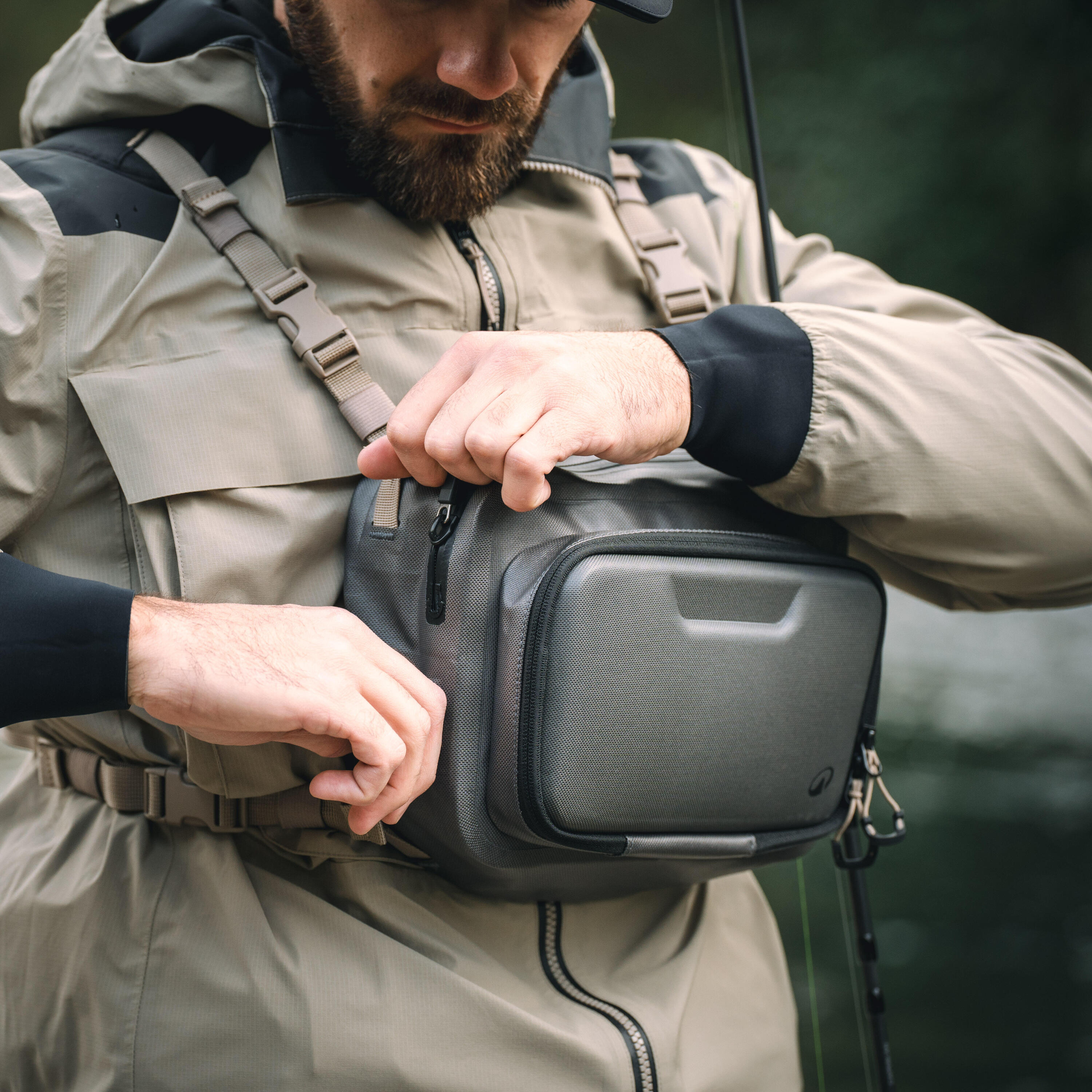 Sac Chest pack de pêche 900 5l étanche 17/22
