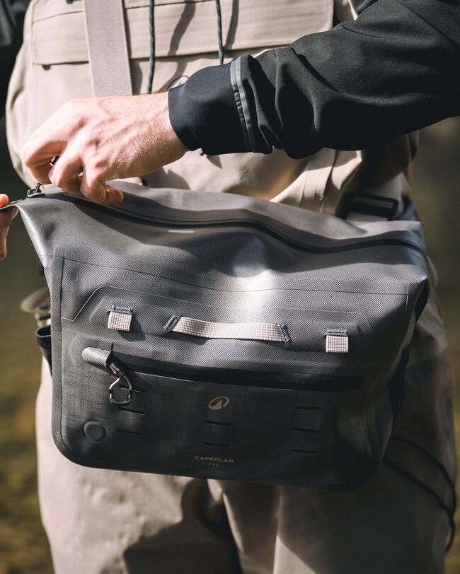Le sac facilite l'accès à vos boîtes de leurres.