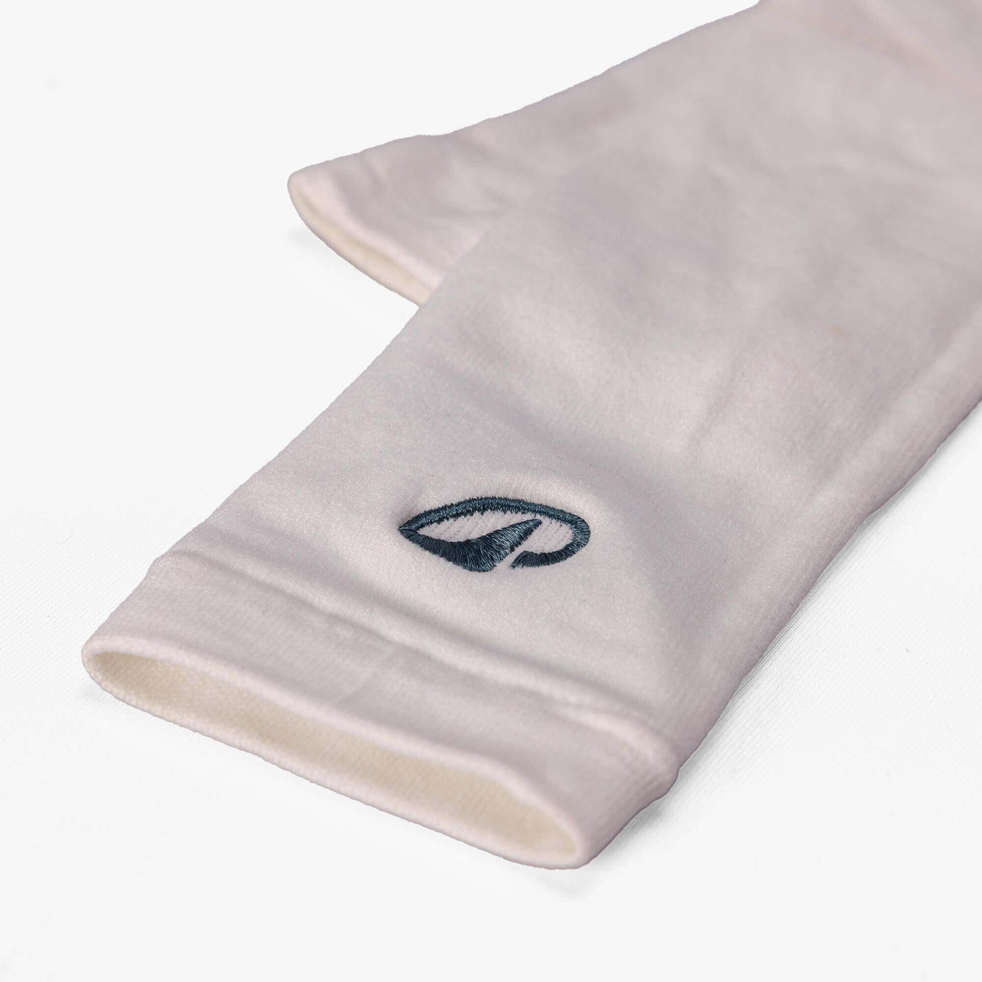 CRICKET ARM SLEEVES WHITE -  2