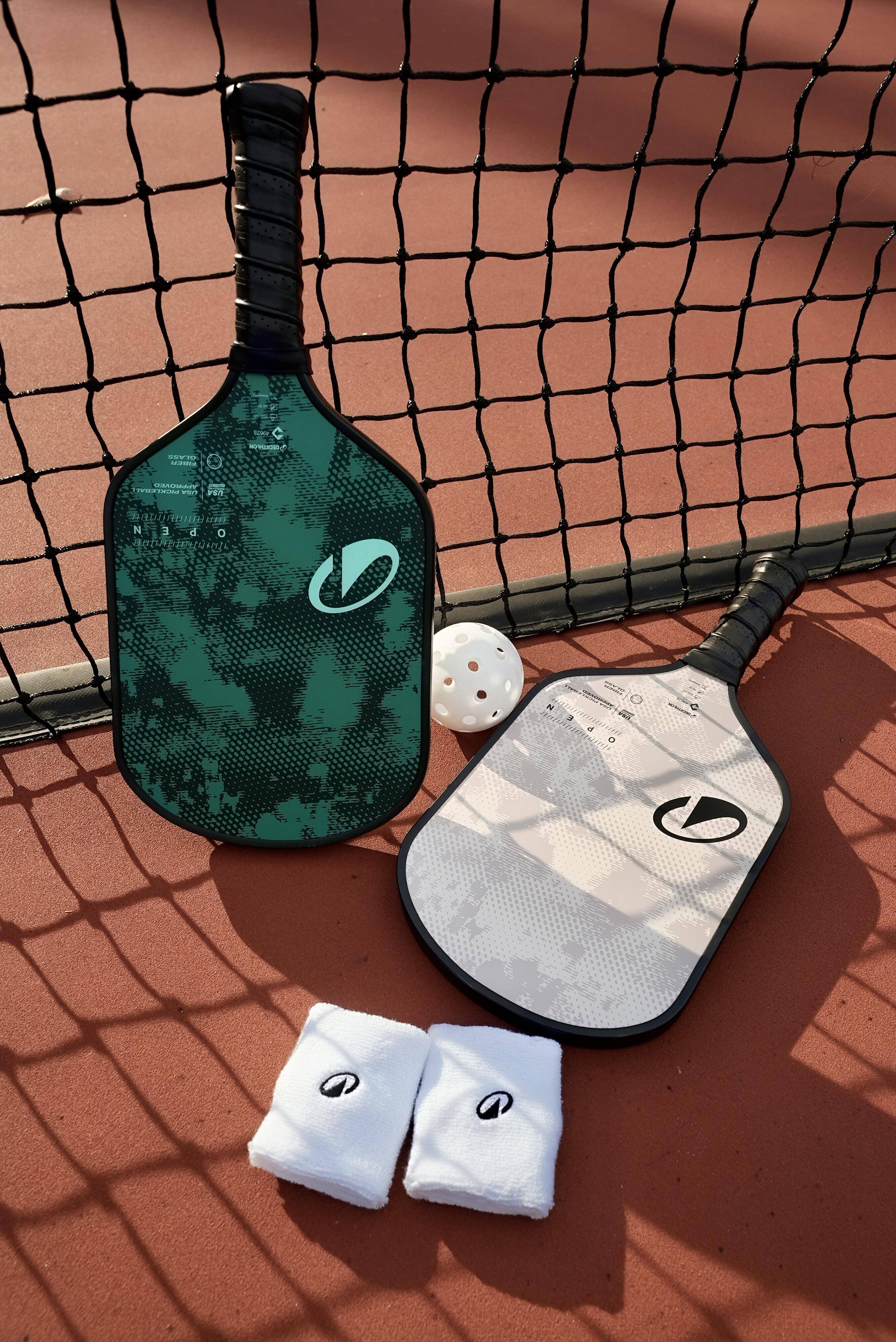 Pickleball Set Open - 2 Rackets, 2 Balls & Cover -  3