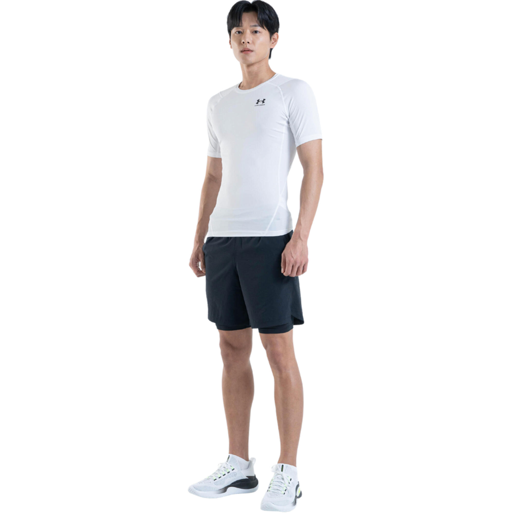 T-shirt compressiva bianca uomo palestra slim fit traspirante 2/7