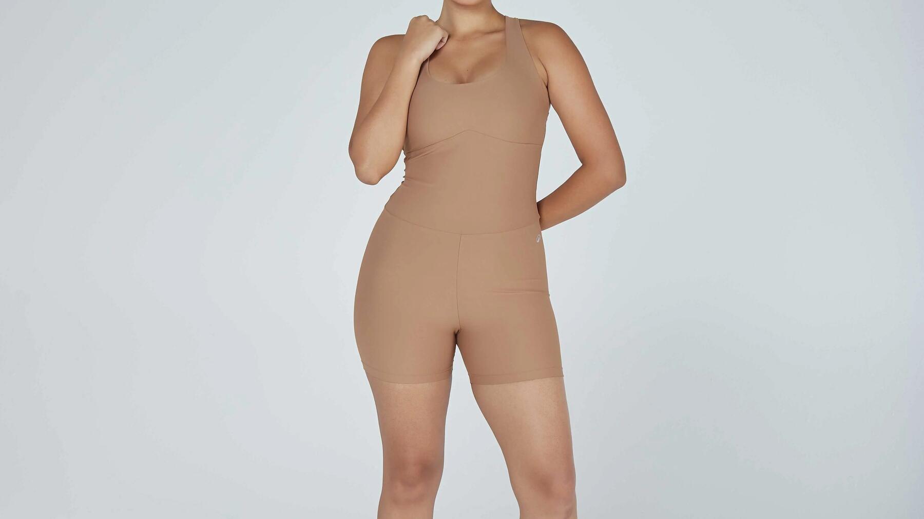 Macacão Feminino de Treino Curto Glam Bege Domyos