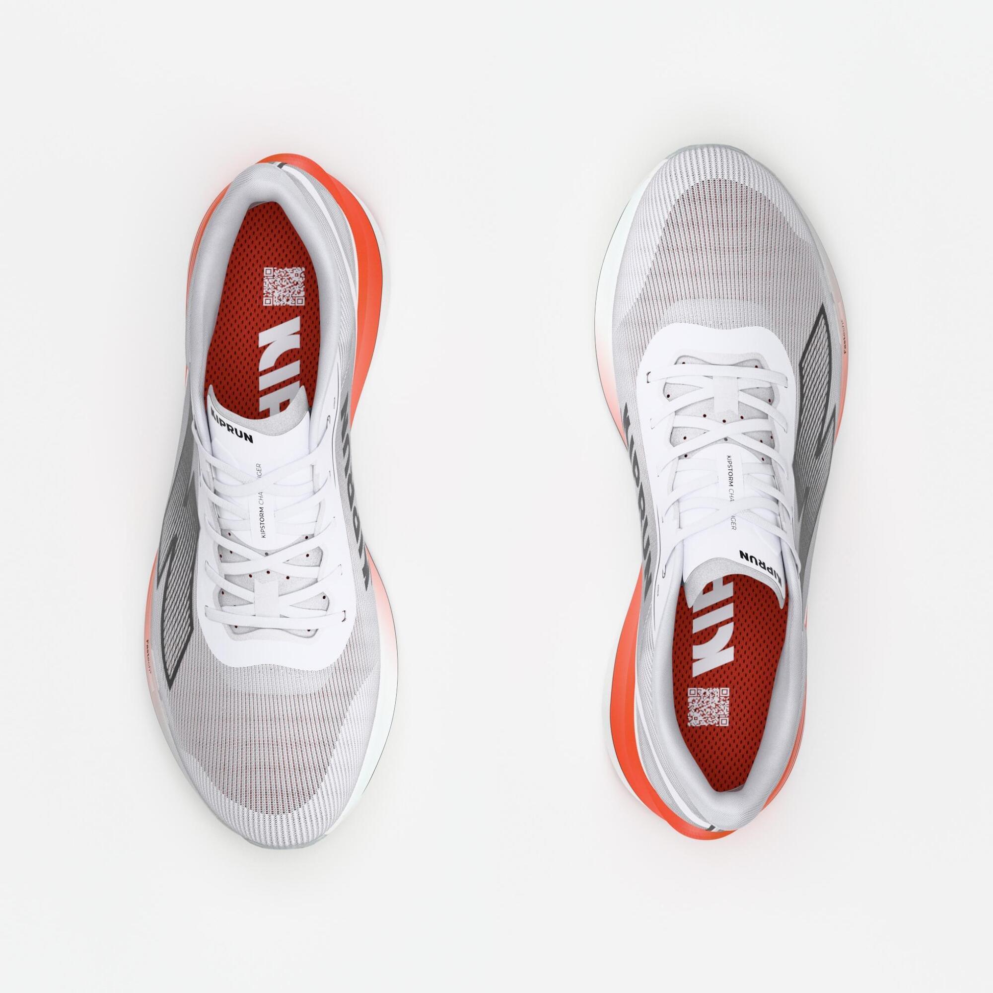 Chaussures de running carbone homme, Kiprun Kipstorm Challenger blanc et orange 8/18