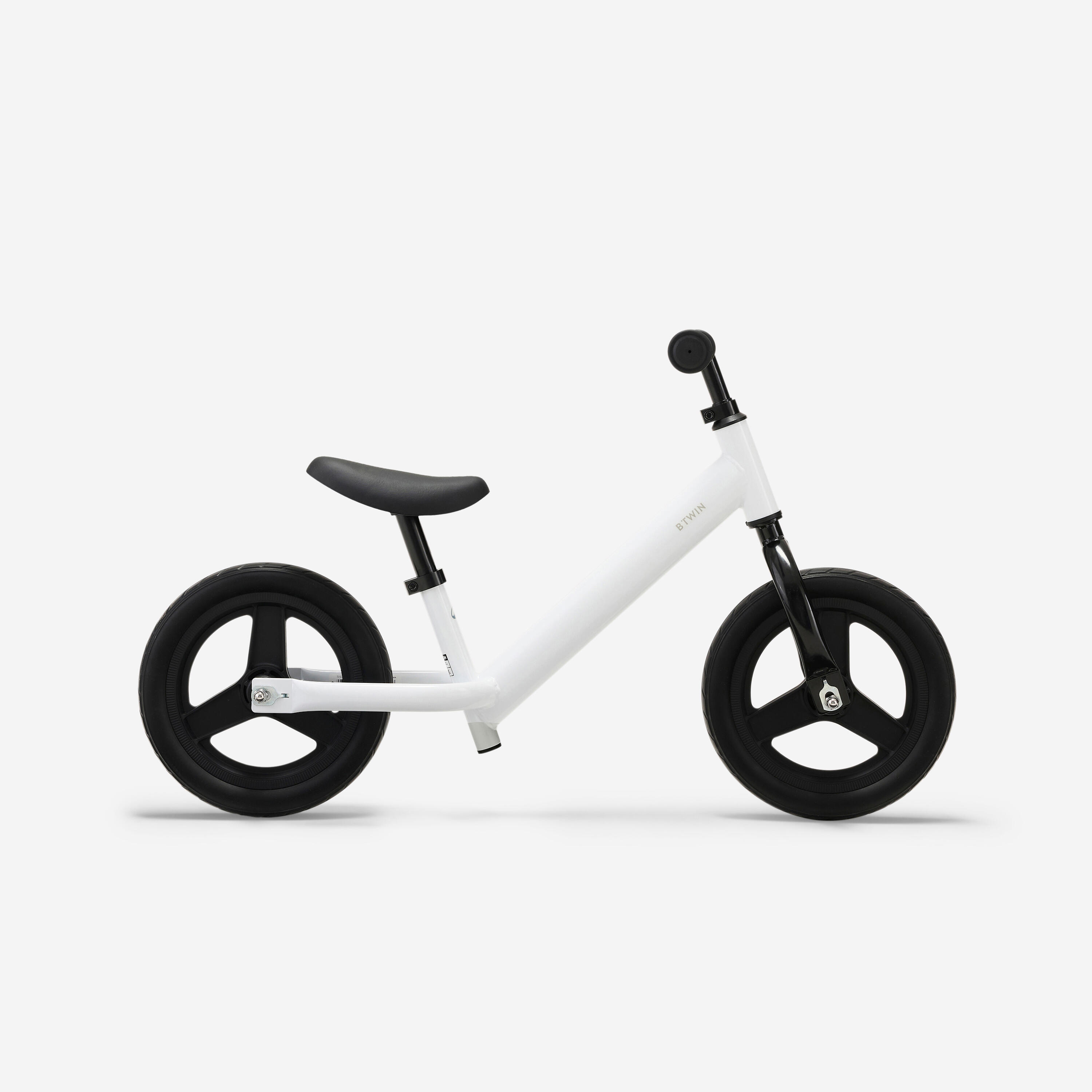 Decathlon UK BTWIN Kids Balance Bike 10 Inches - Learn 100 White | FREE Click & Collect at Stores and Asda. 365 Days return available.
