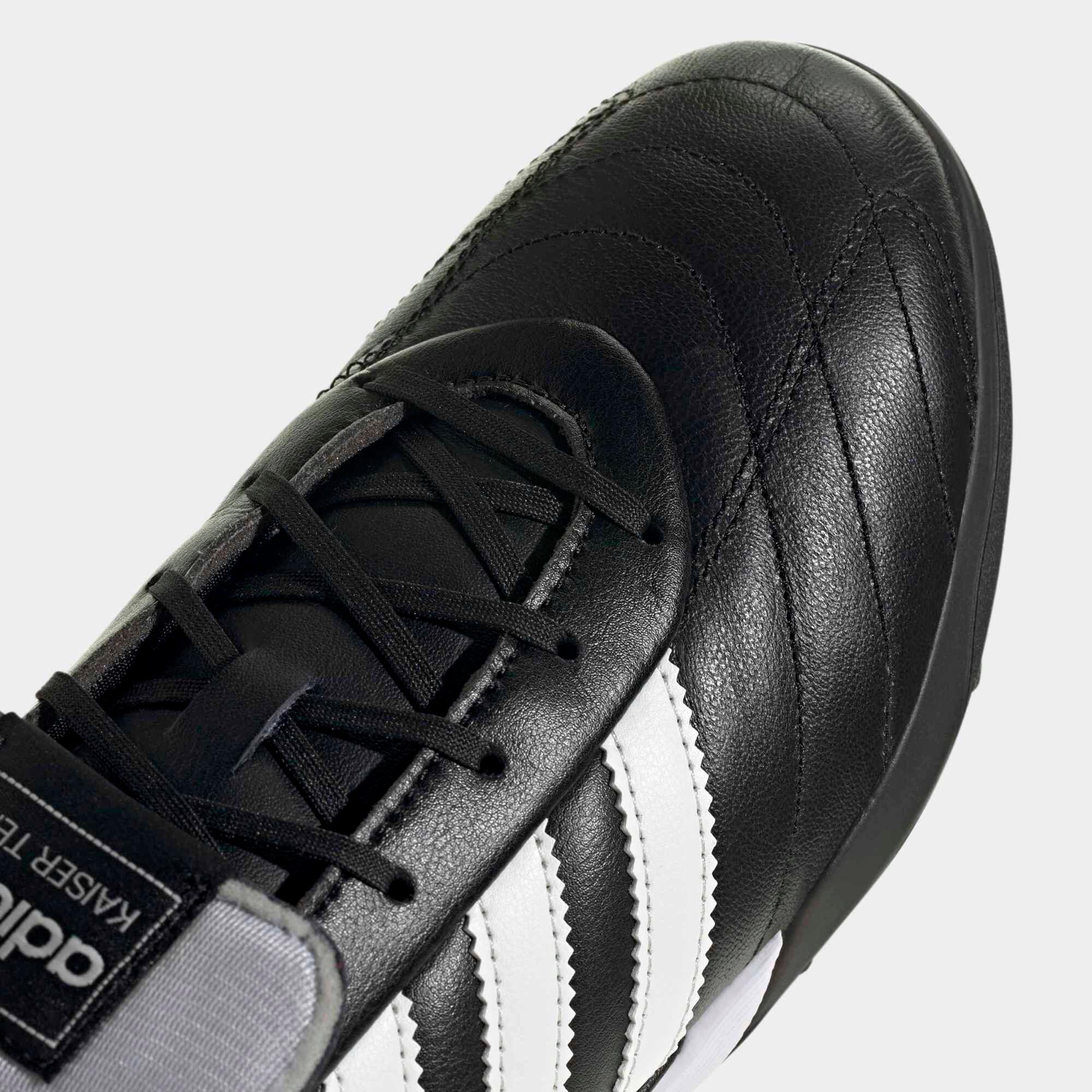 Adult Boots Kaiser Team Turf - Black | Decathlon