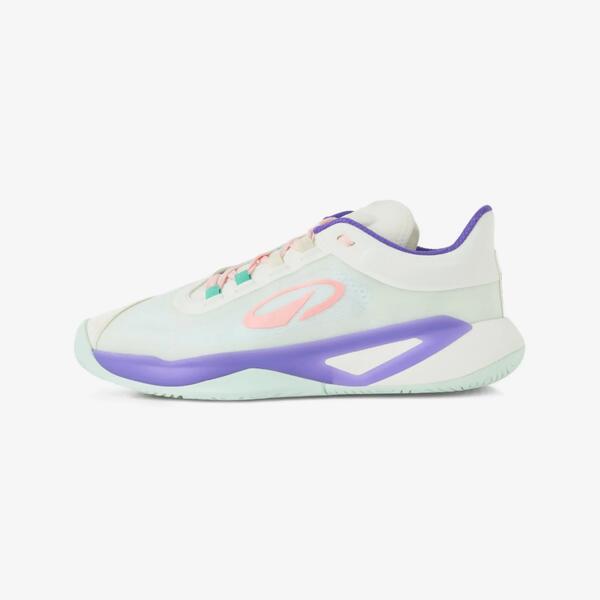 White court shoe