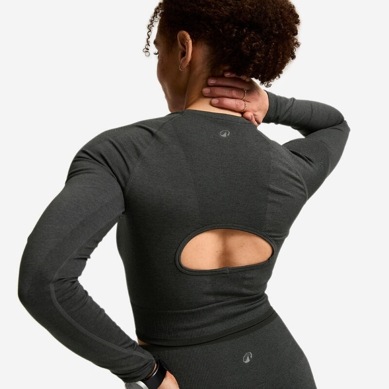 Dámský crop top s dlouhým rukávem na posilování