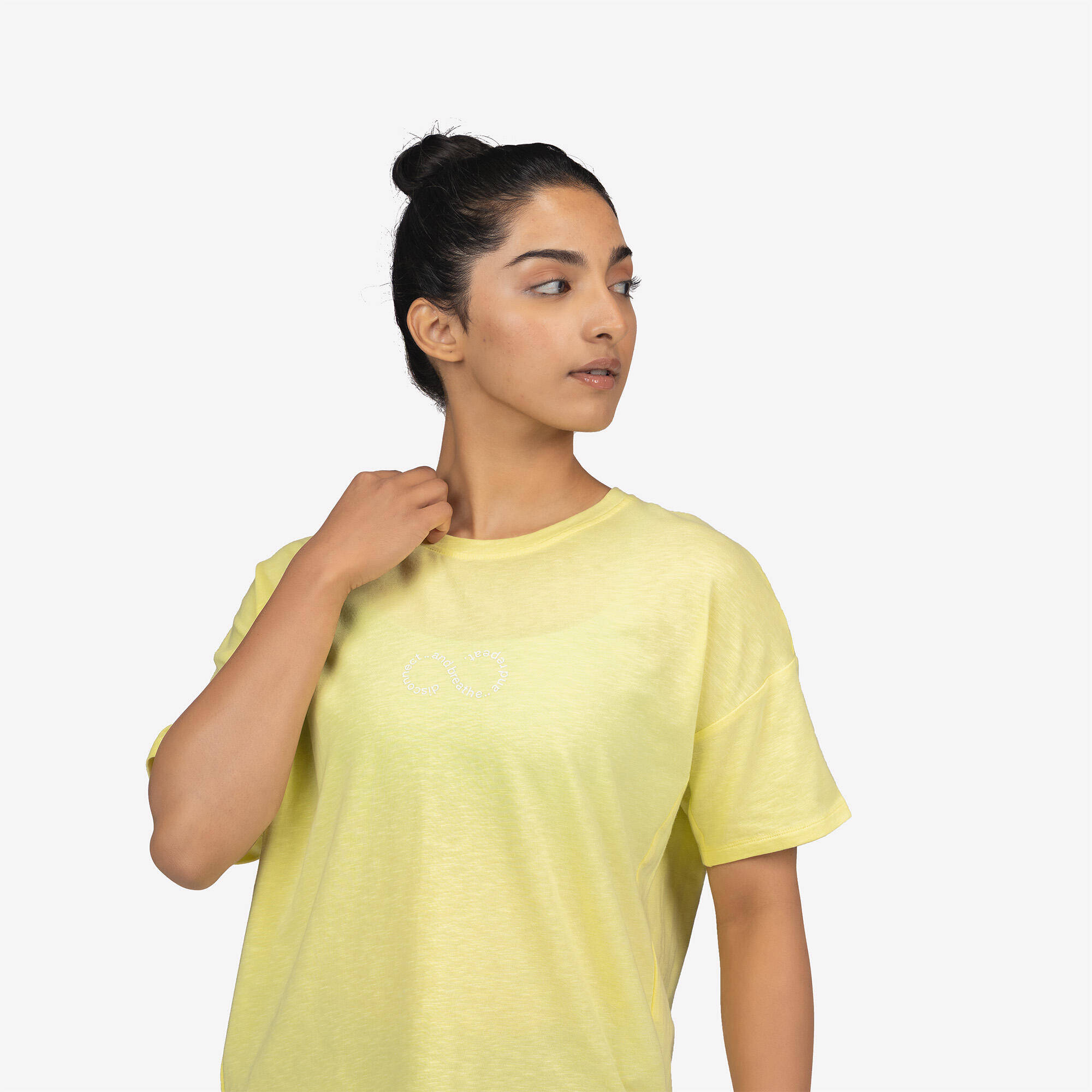Short-Sleeved Yoga and Pilates T-Shirt S 500 - Yellow -  1