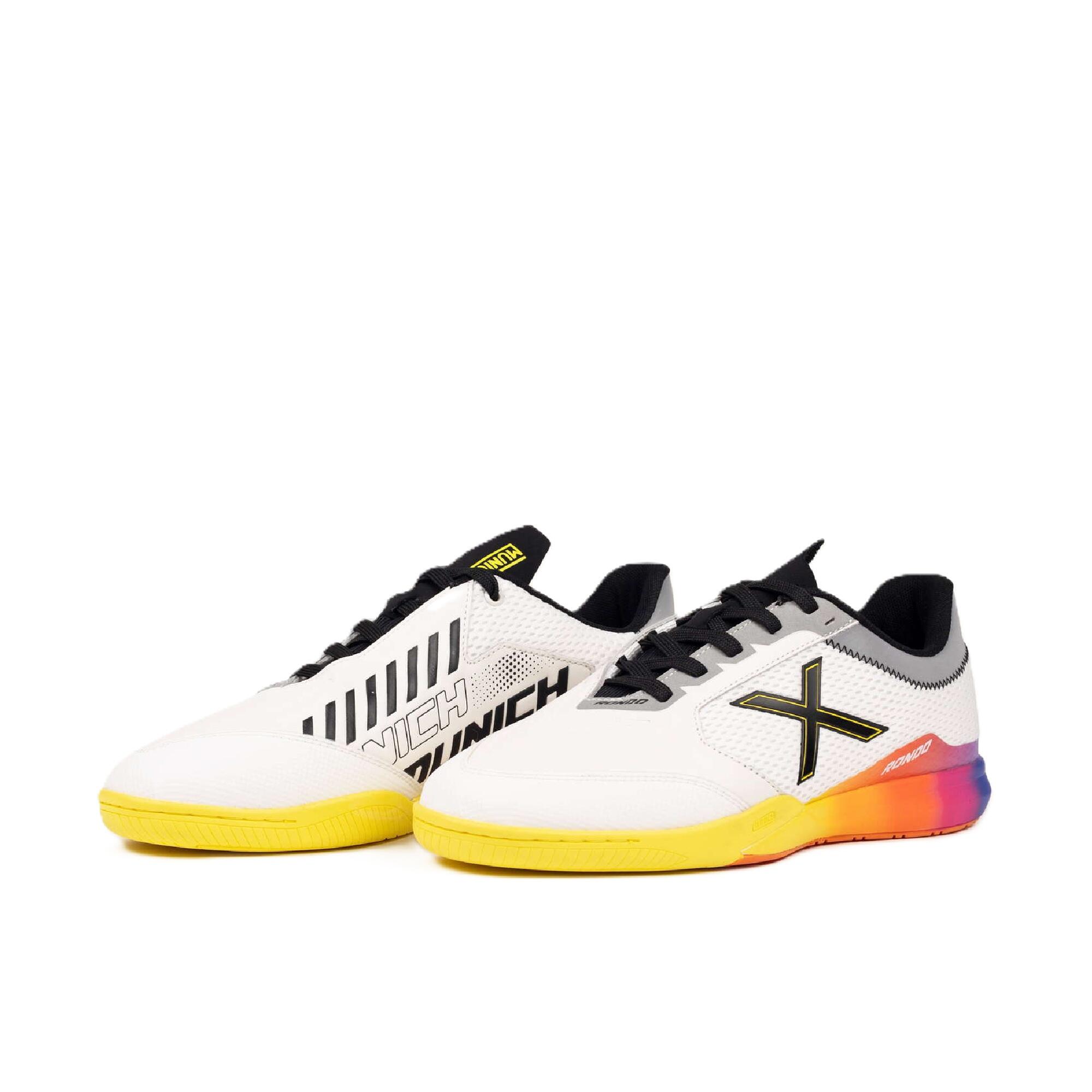 Zapatilla de fútbol sala MUNICH RONDO Adulto. Blanco 4/6