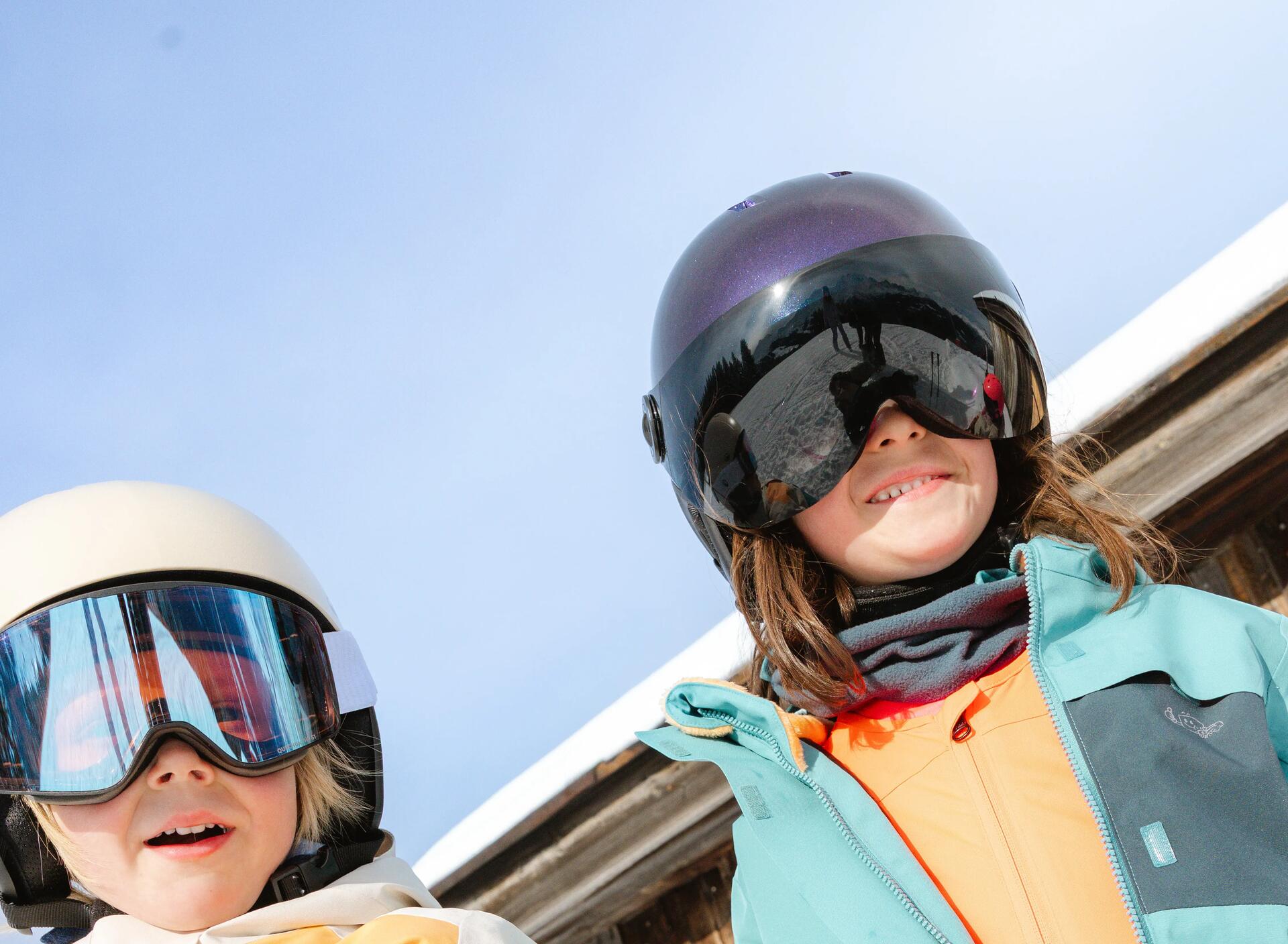 kid skiing