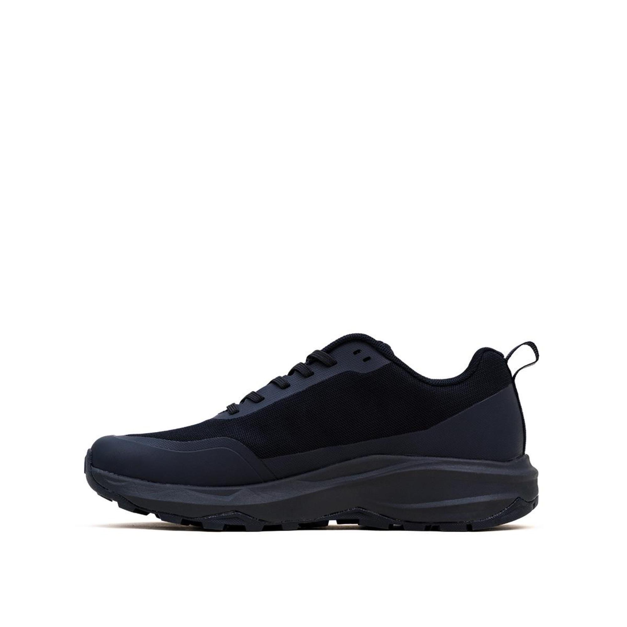 Zapatilla sin Membrana Impermeable Gratal Negro - CD 2/4