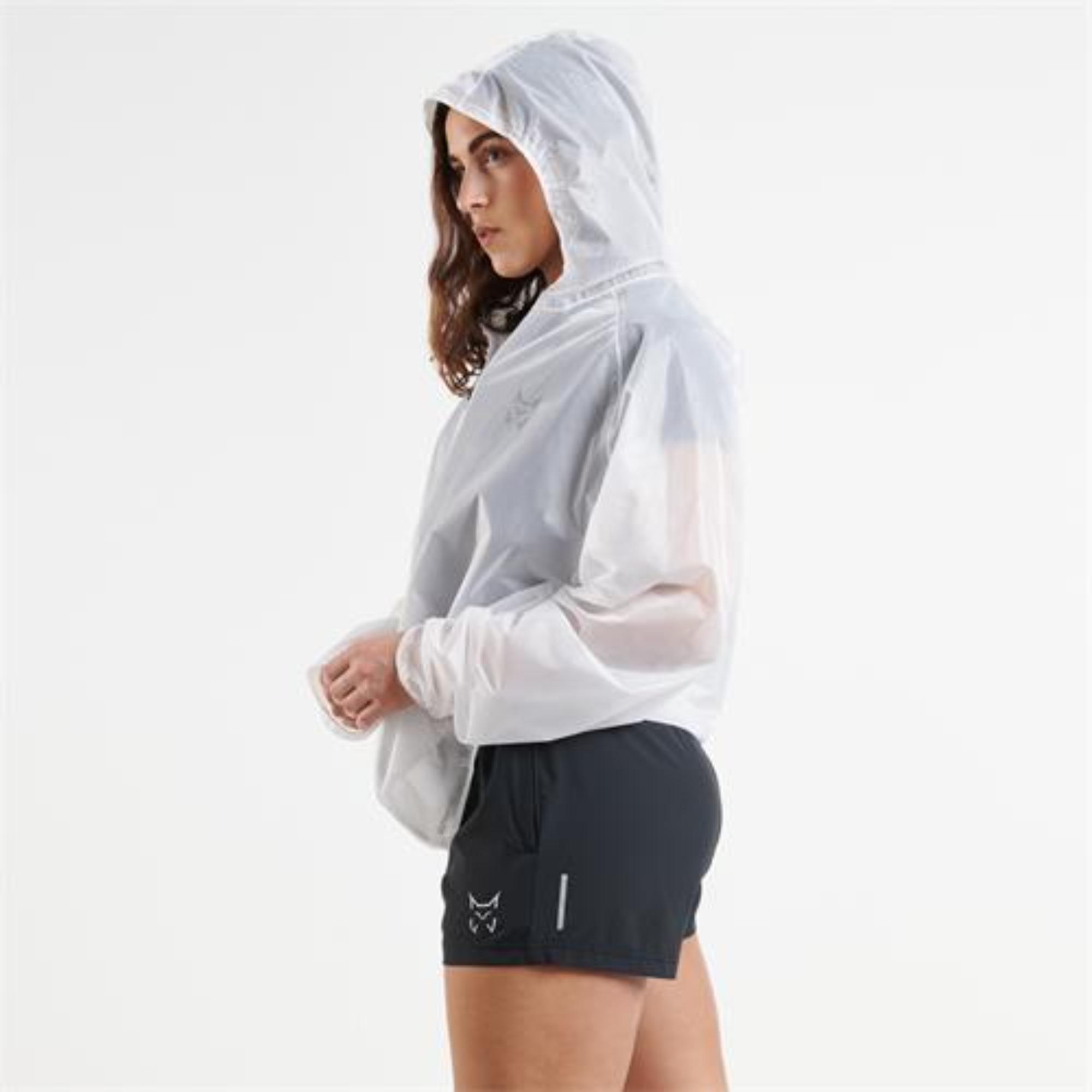 Chaqueta con membrana ultraligera con capucha blanca - CD 5/8
