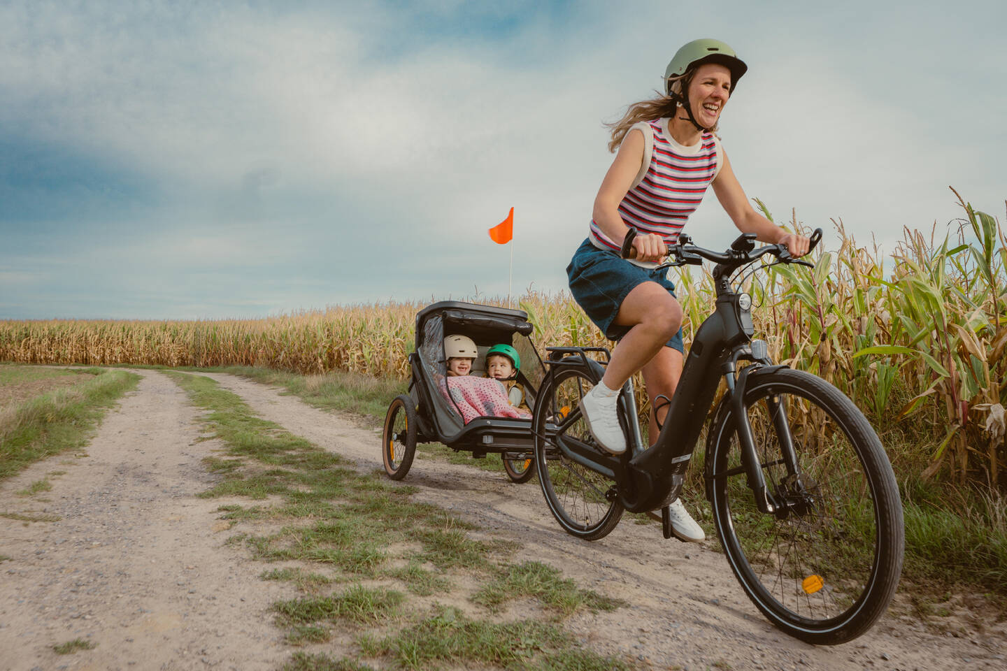 DECATHLON EXPL 900 Trailer Header