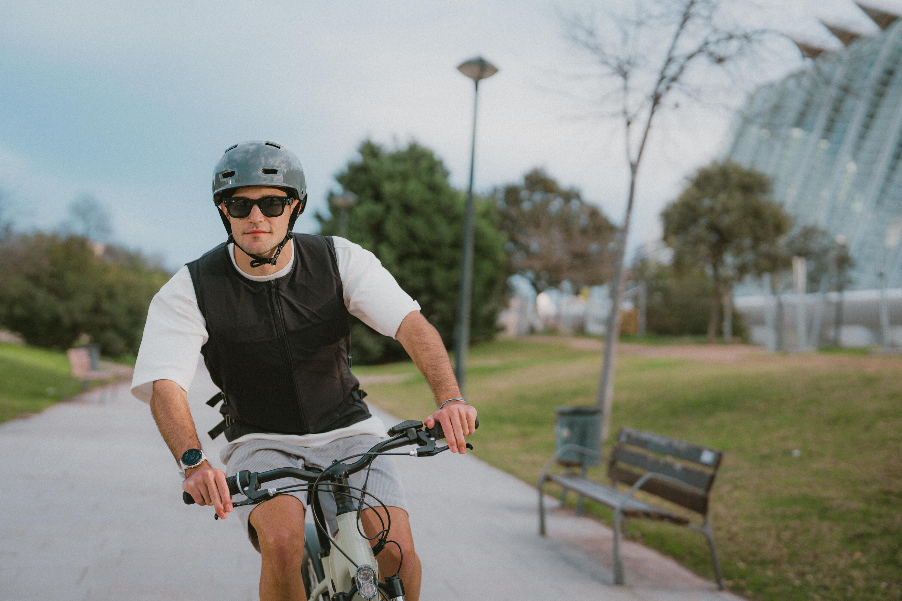 Airbag Weste elektronisch Fahrrad/Scooter Erwachsene schwarz 27/29