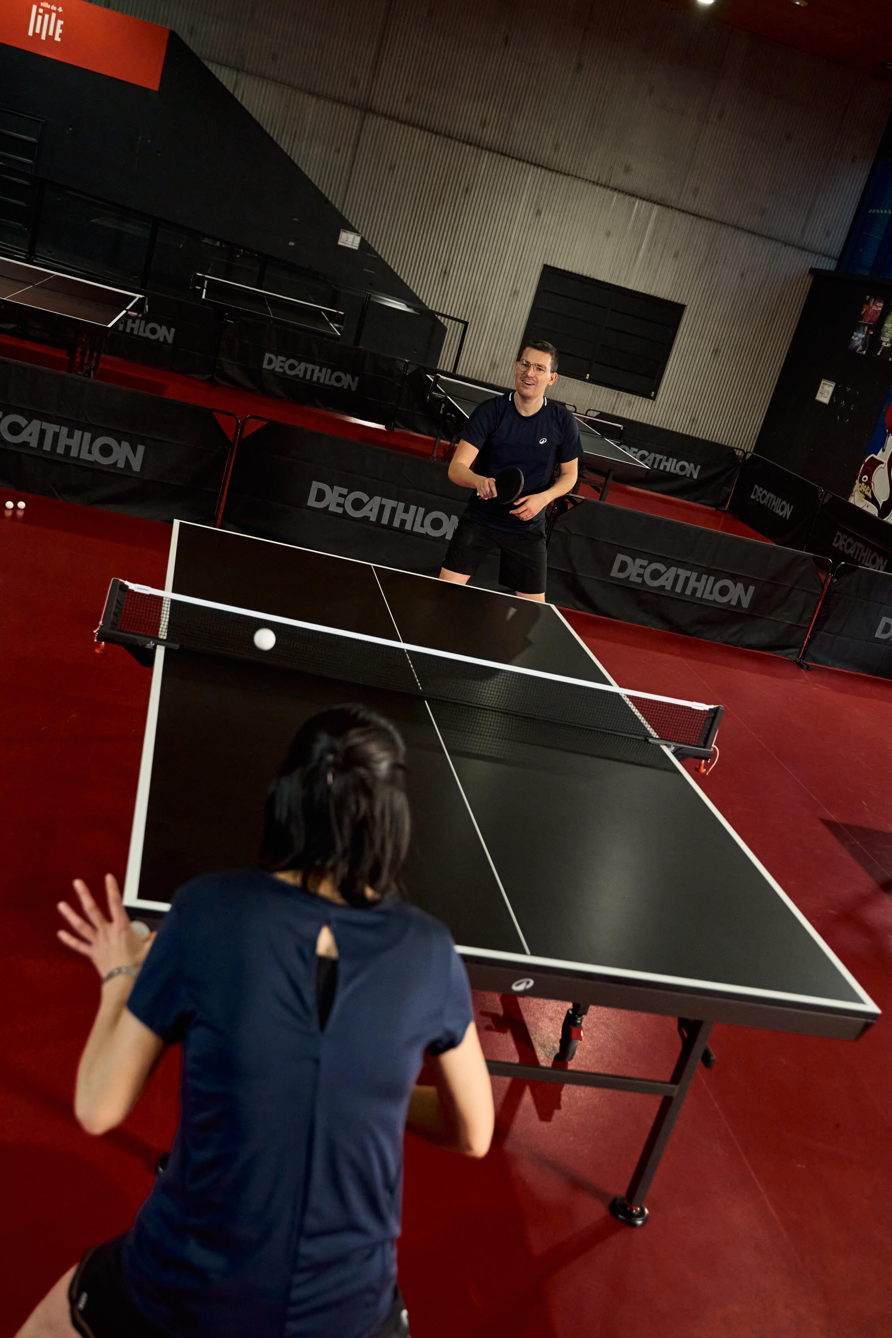 Compact Indoor Competition Table Tennis Table ITTF, TTT 530 - Black 20/22