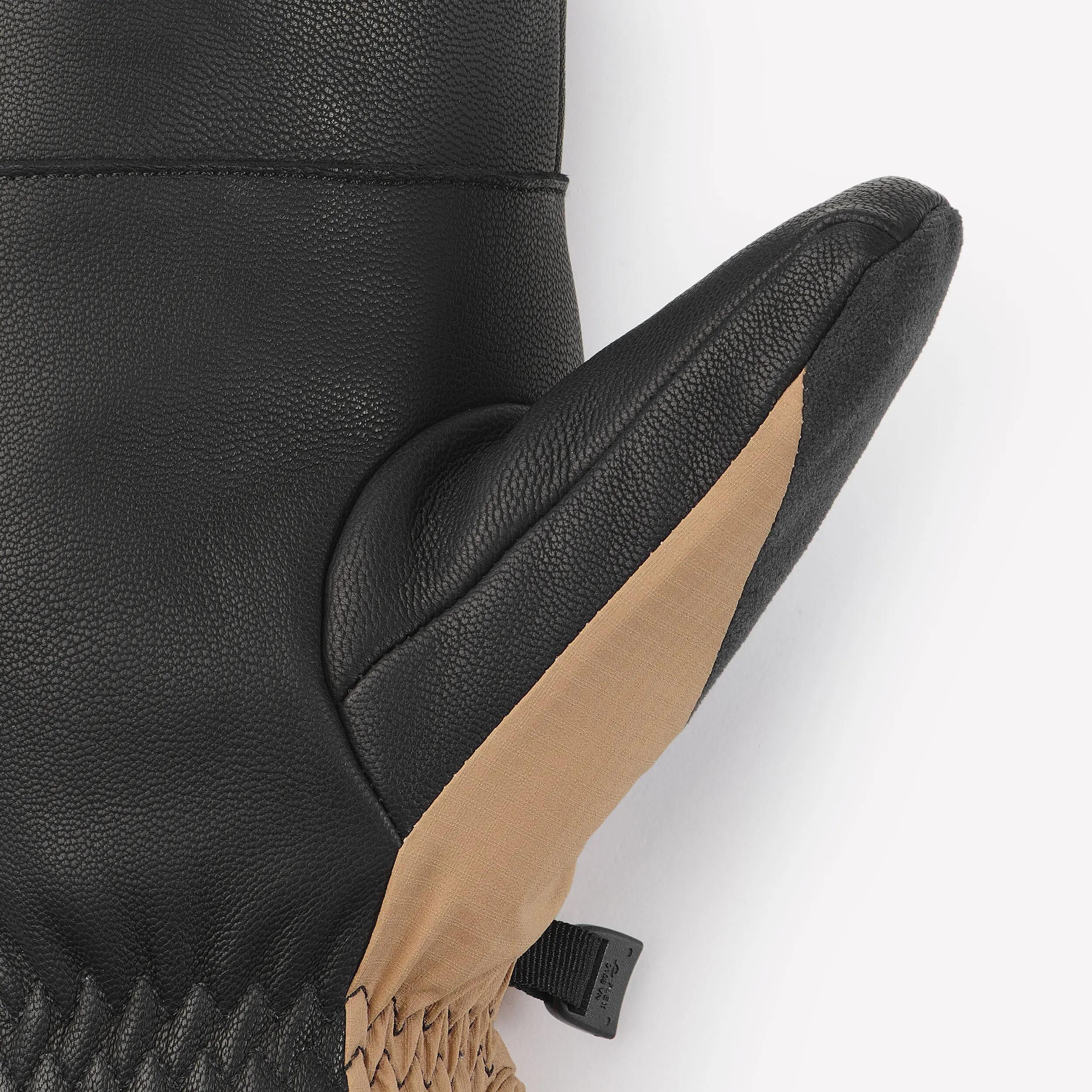 Warm and Waterproof Ski Mittens, 500  4/6