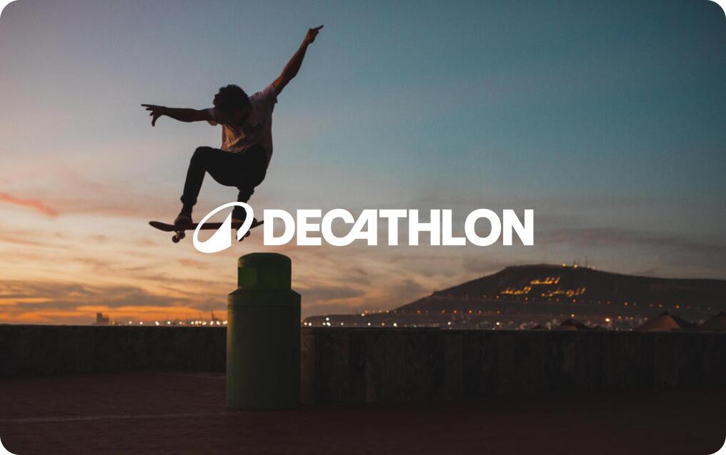 A blue Decathlon gift card with the logo in the center