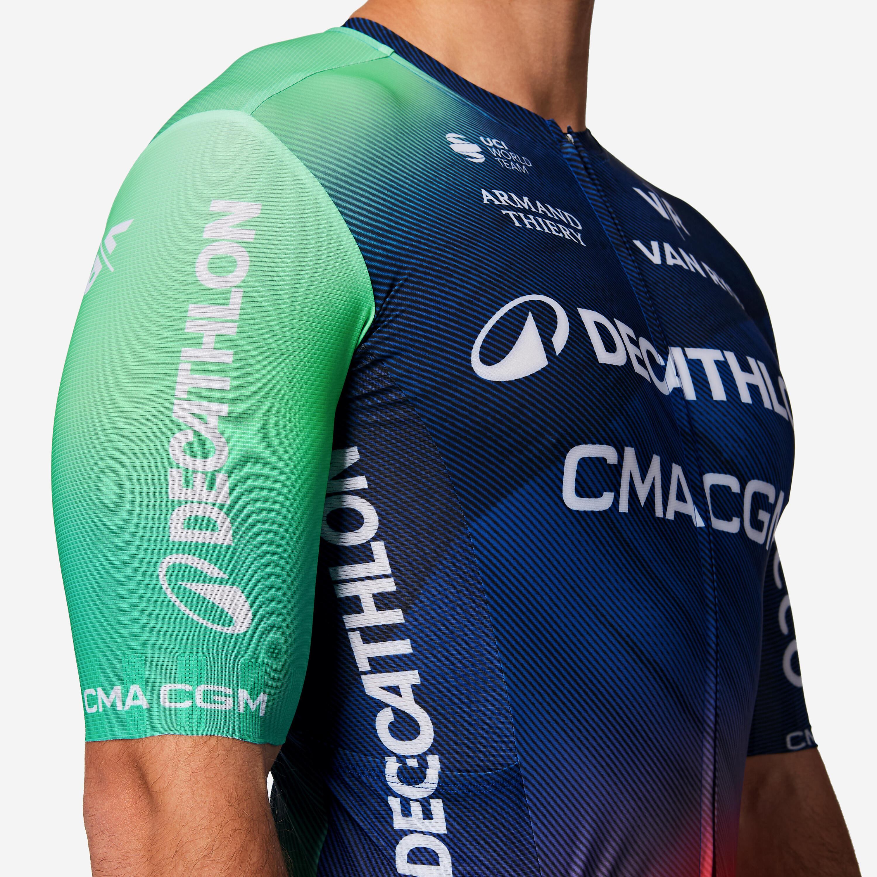 Maillot De Cyclisme Du Équipe Professionnel AG2R Taille L Publicité