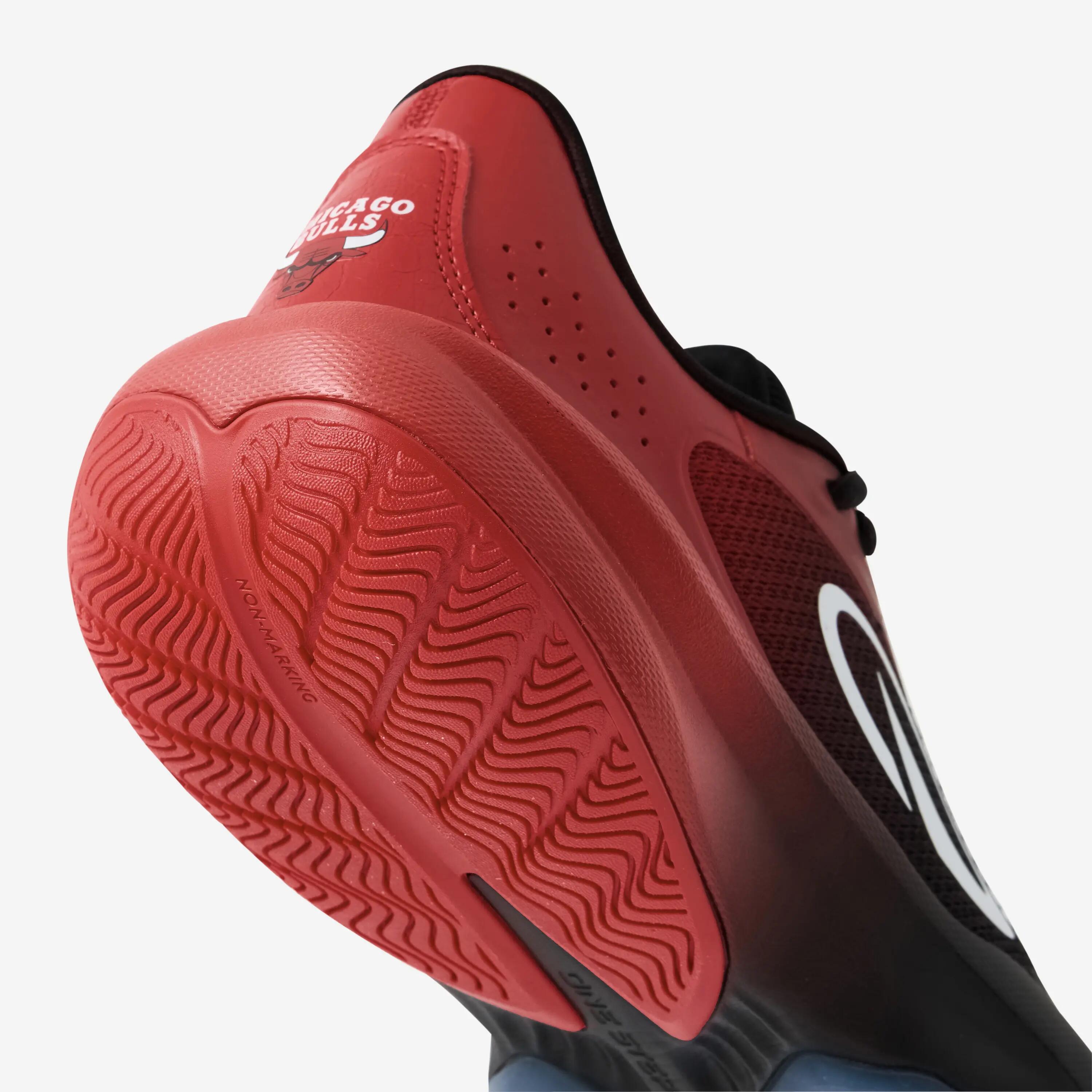 Basketbalschoenen Fast 500 NBA Chicago laag zwart/rood 6/9