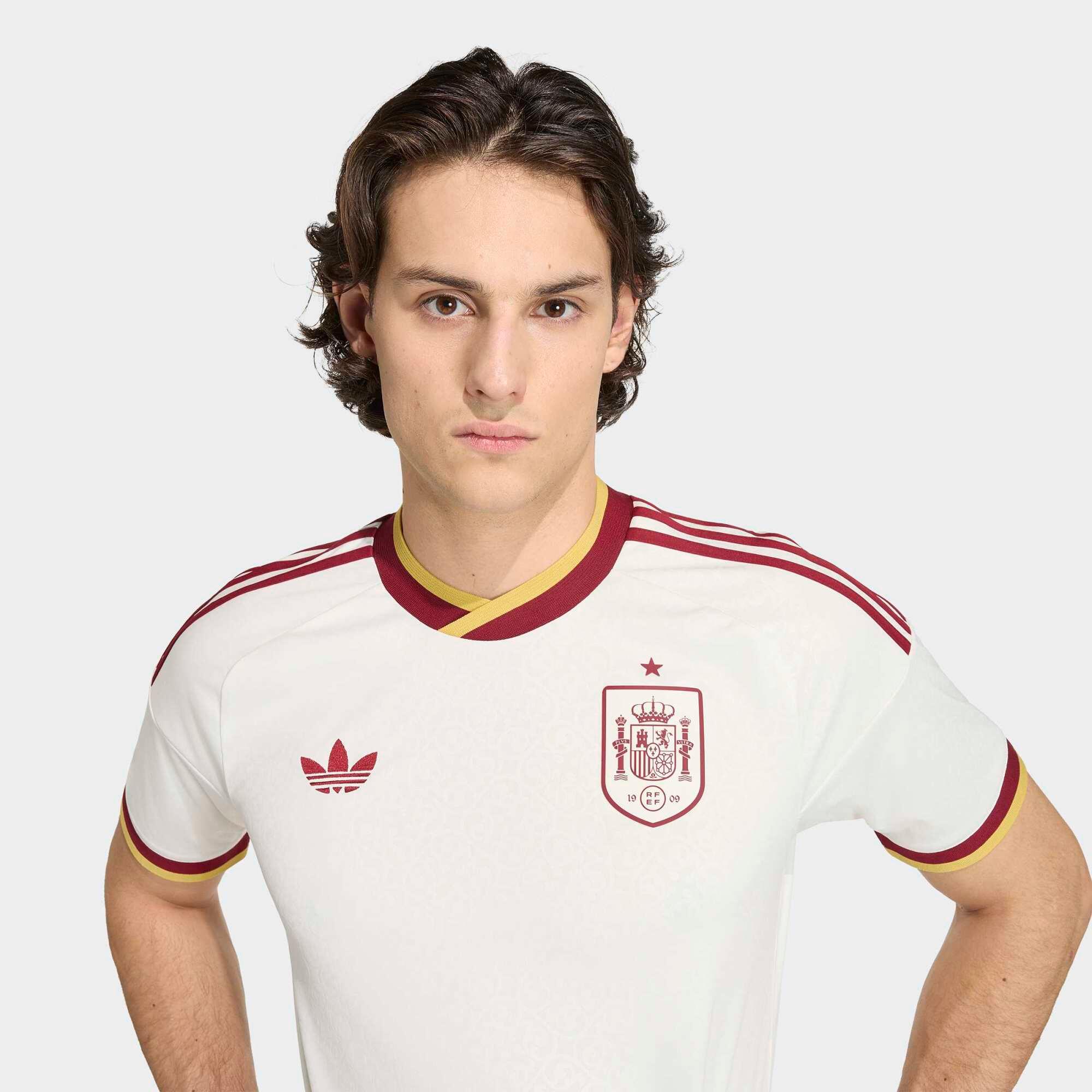 Maglia adulto SPAGNA AWAY  3/6